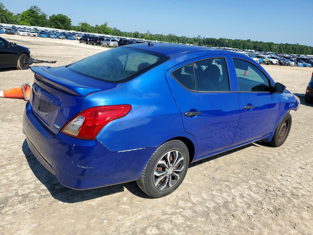 2016 Nissan Versa 1.6 S Plus Blue vin: 3N1CN7AP0GL872908