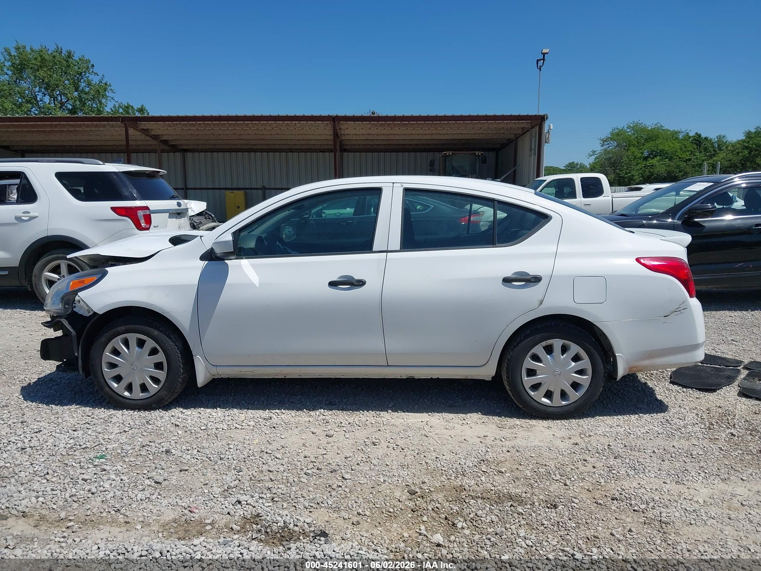 2017 Nissan Versa 1.6 S+ White vin: 3N1CN7AP0HL832569