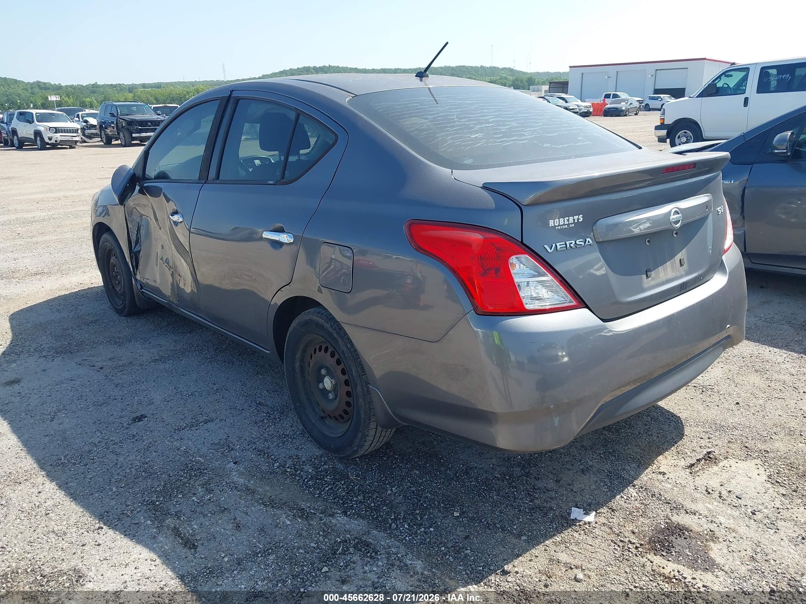2017 Nissan Versa 1.6 Sv Gray vin: 3N1CN7AP0HL853812