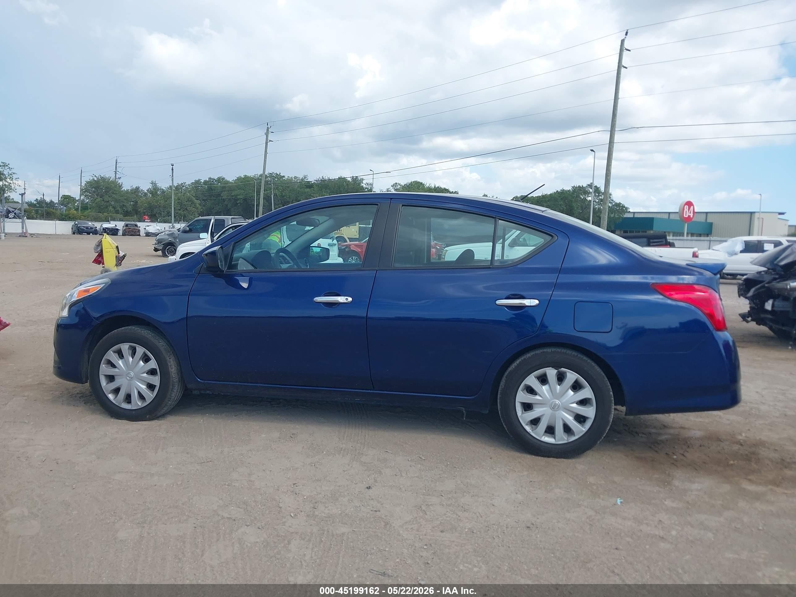 2018 Nissan Versa 1.6 Sv Blue vin: 3N1CN7AP0JL858384
