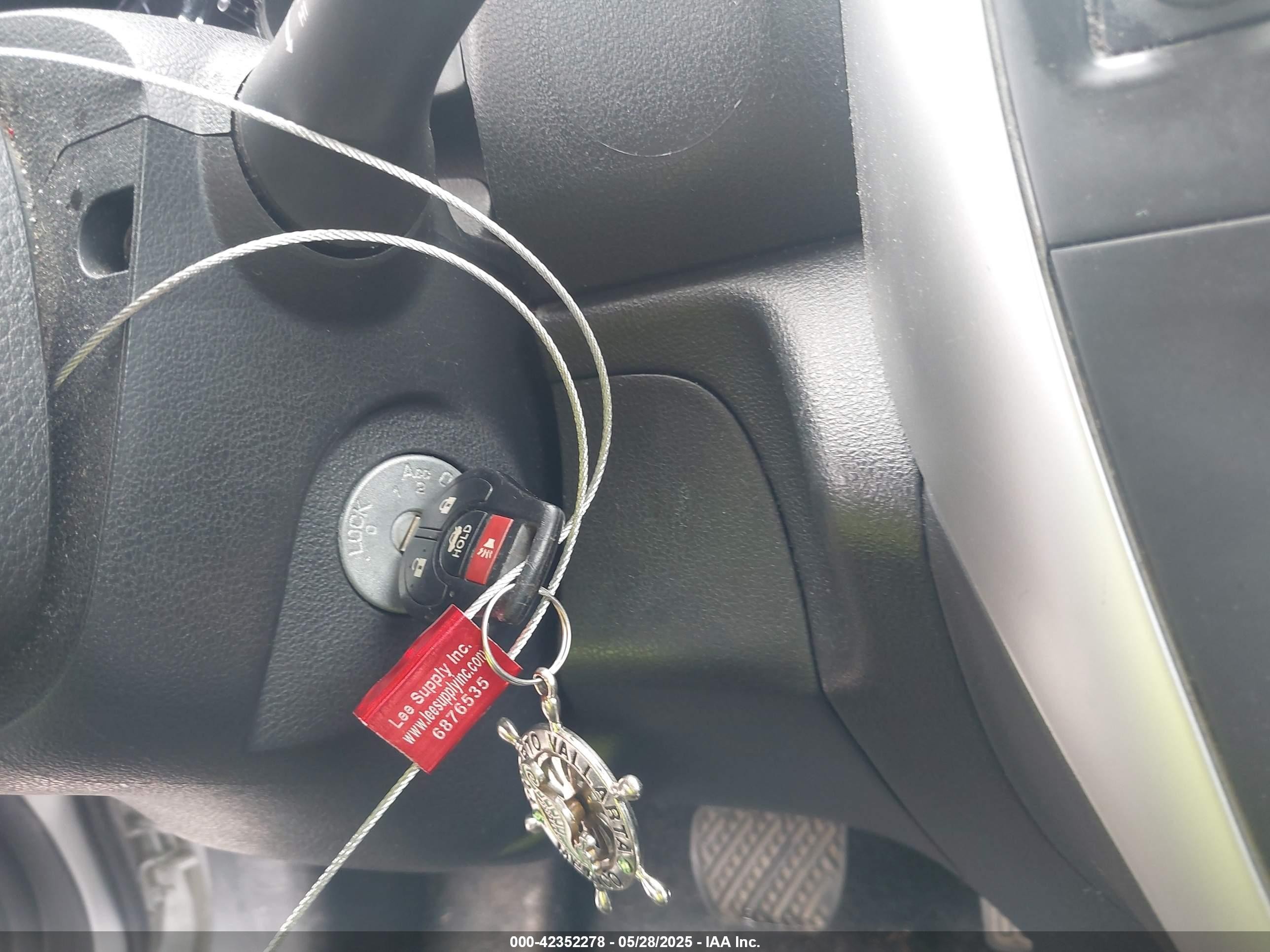 2019 Nissan Versa 1.6 Sv Silver vin: 3N1CN7AP0KL852246
