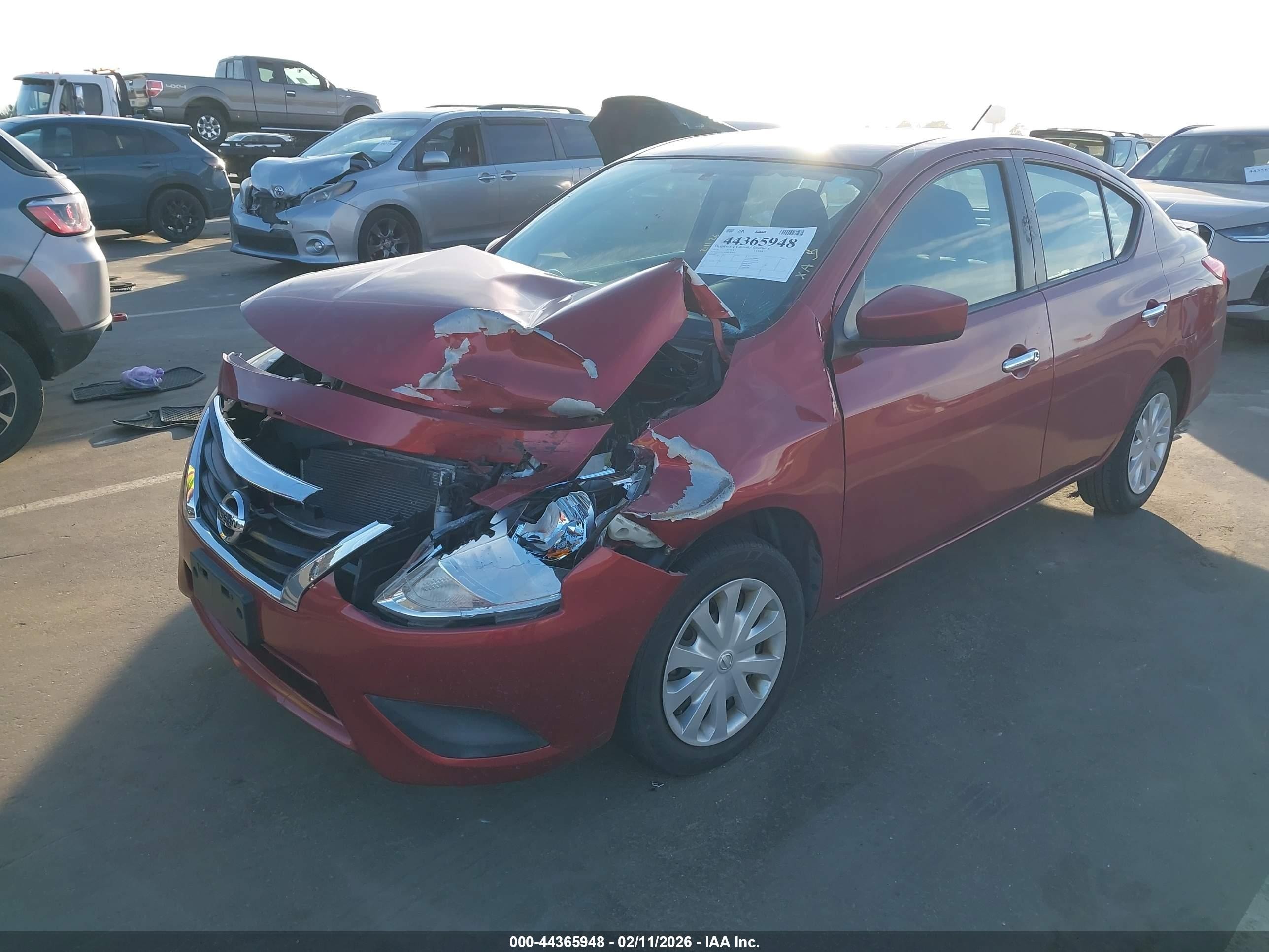 2019 Nissan Versa 1.6 Sv Red vin: 3N1CN7AP0KL856037
