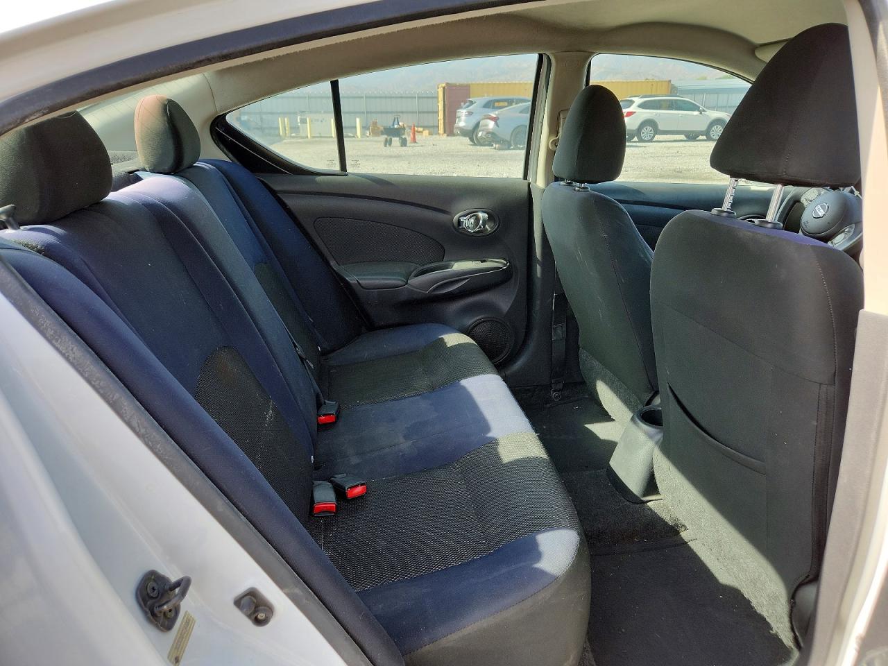 2012 Nissan Versa 1.6 S White vin: 3N1CN7AP1CL846604