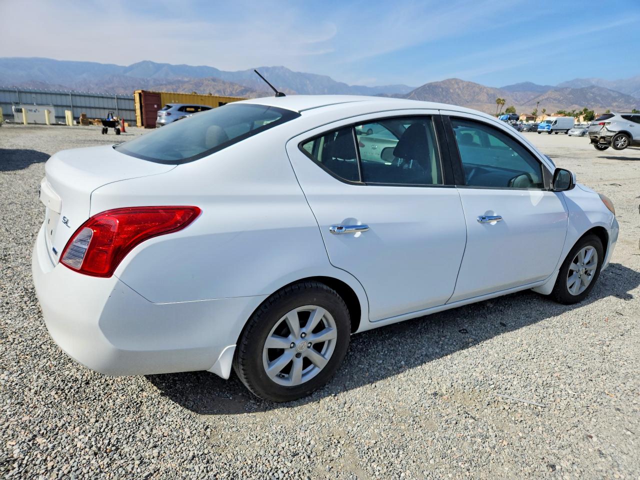 2012 Nissan Versa 1.6 S White vin: 3N1CN7AP1CL846604