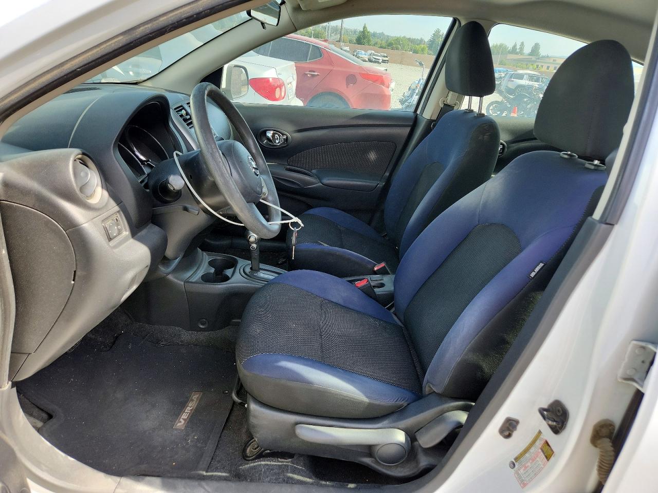 2012 Nissan Versa 1.6 S White vin: 3N1CN7AP1CL846604