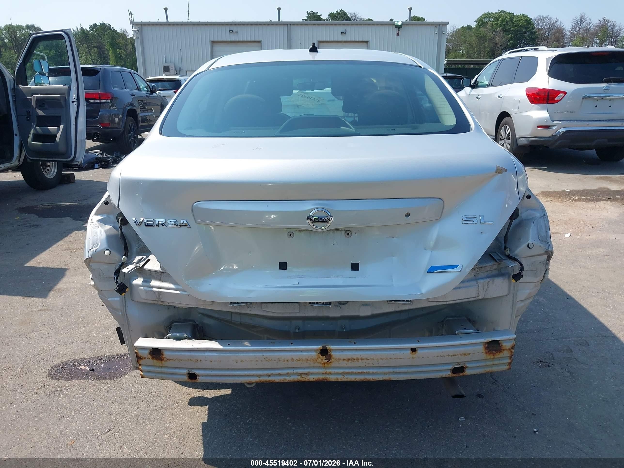 2012 Nissan Versa 1.6 Sl Silver vin: 3N1CN7AP1CL847168