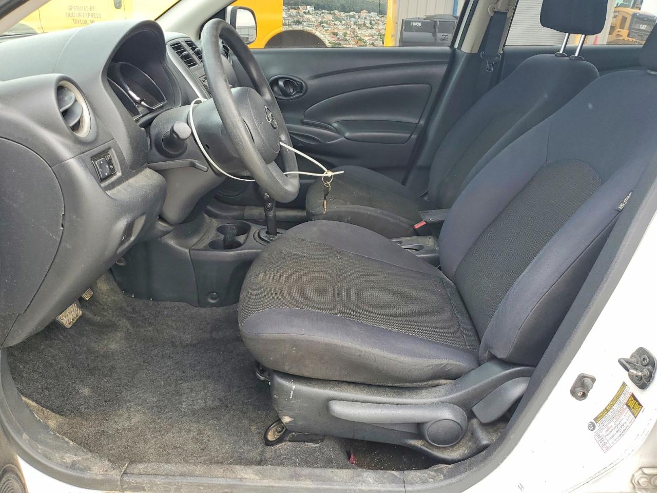2012 Nissan Versa 1.6 S Белый vin: 3N1CN7AP1CL857778