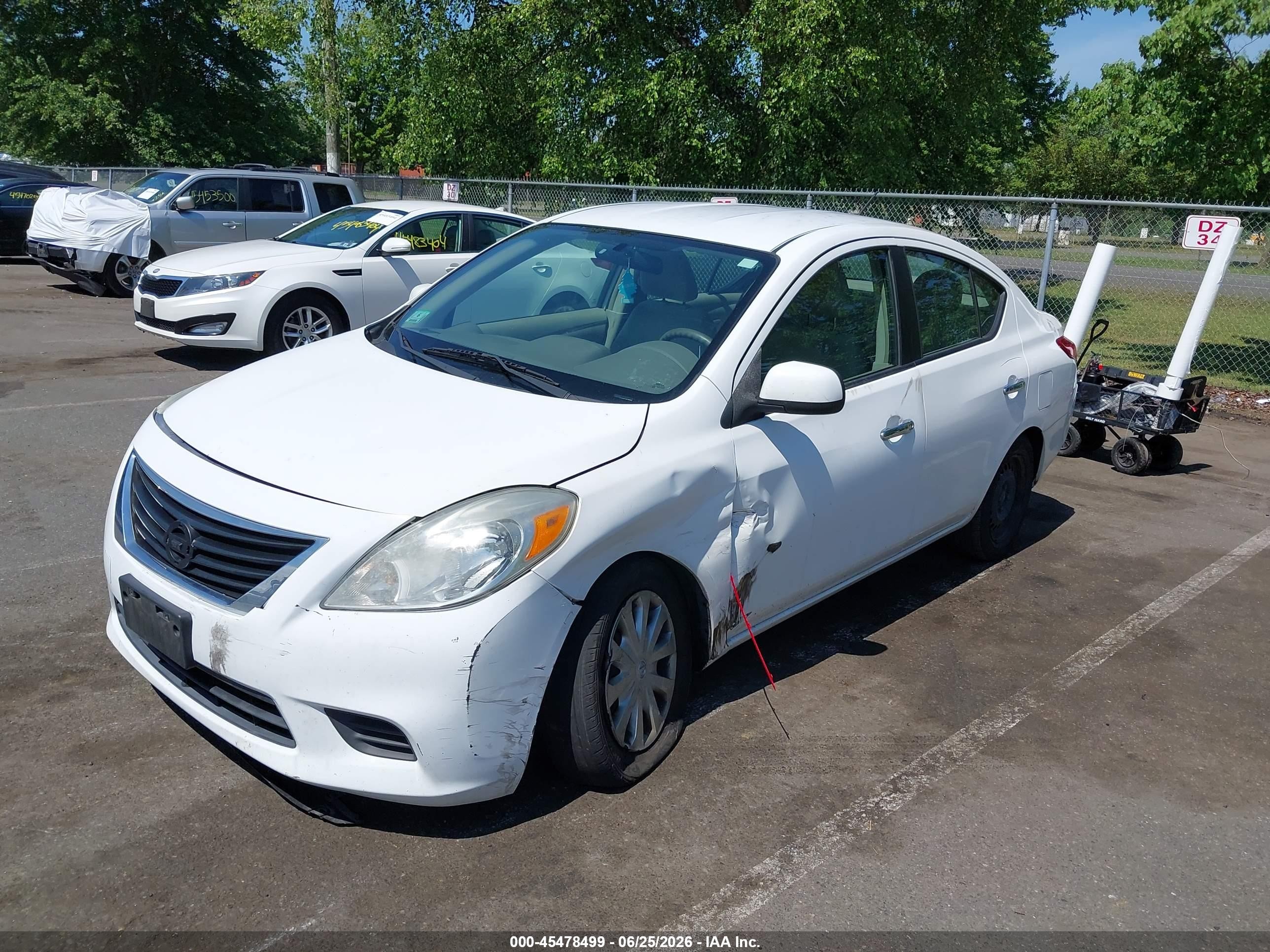 2012 Nissan Versa 1.6 Sv White vin: 3N1CN7AP1CL865086