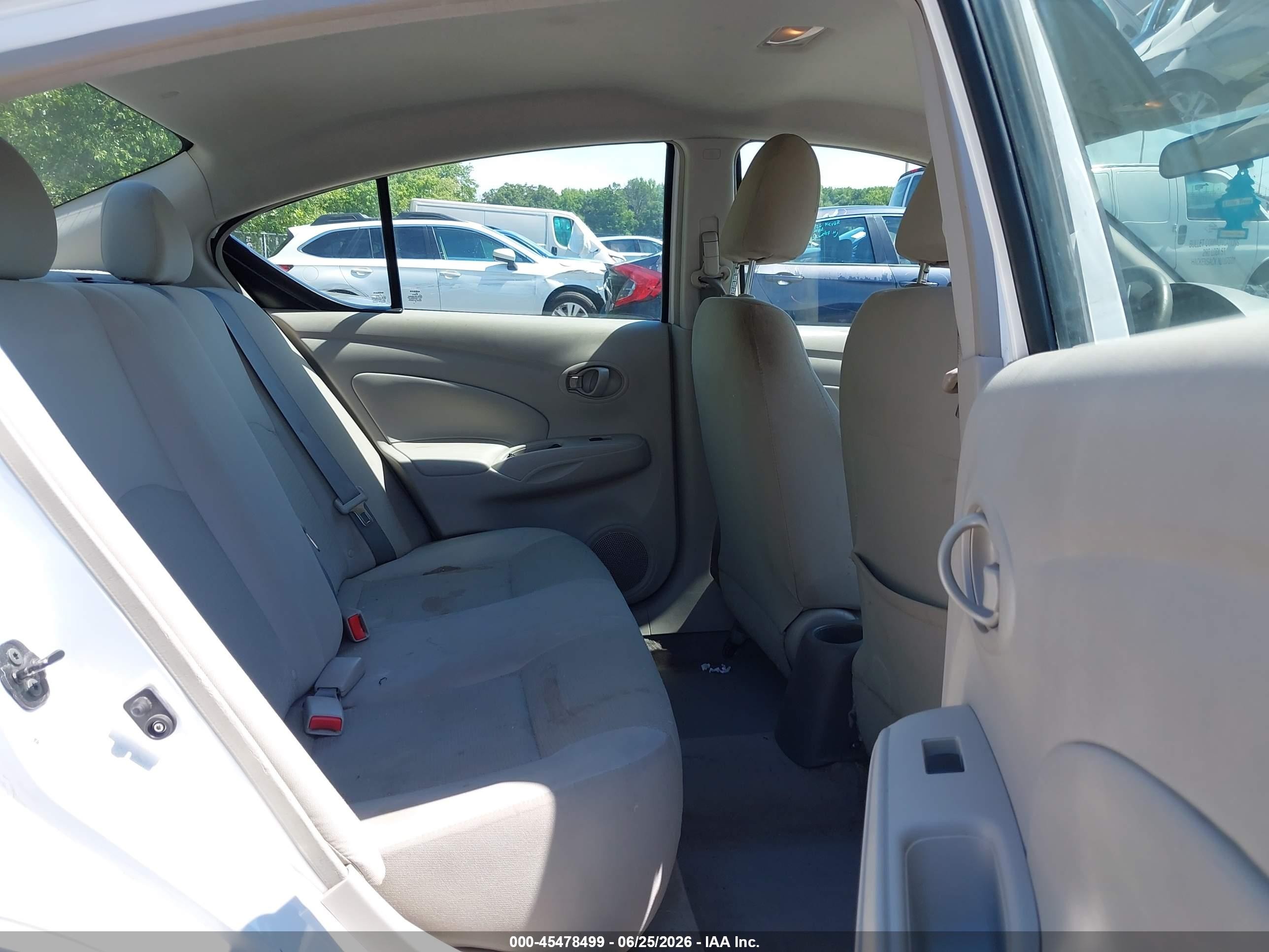 2012 Nissan Versa 1.6 Sv White vin: 3N1CN7AP1CL865086