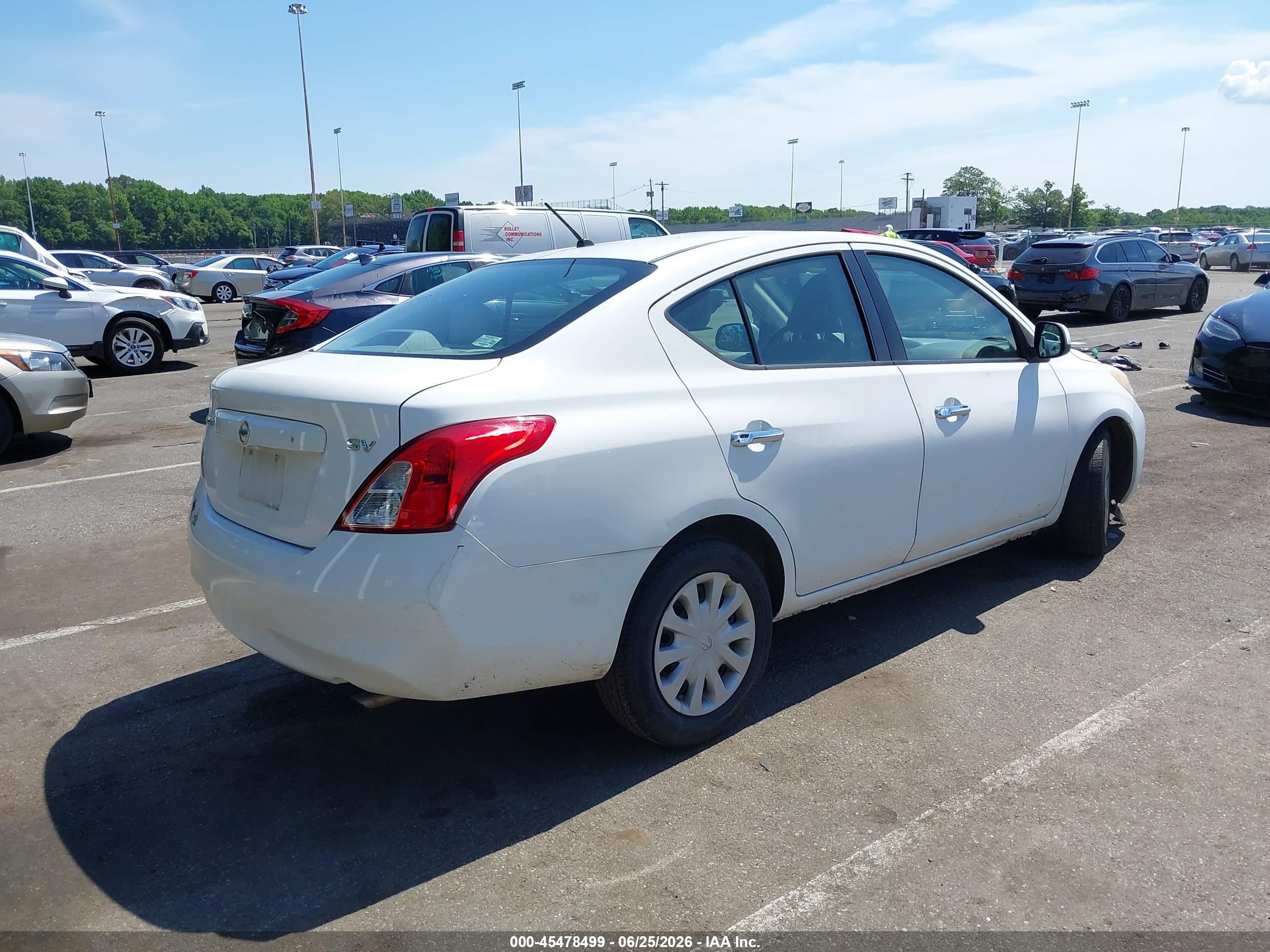 2012 Nissan Versa 1.6 Sv White vin: 3N1CN7AP1CL865086