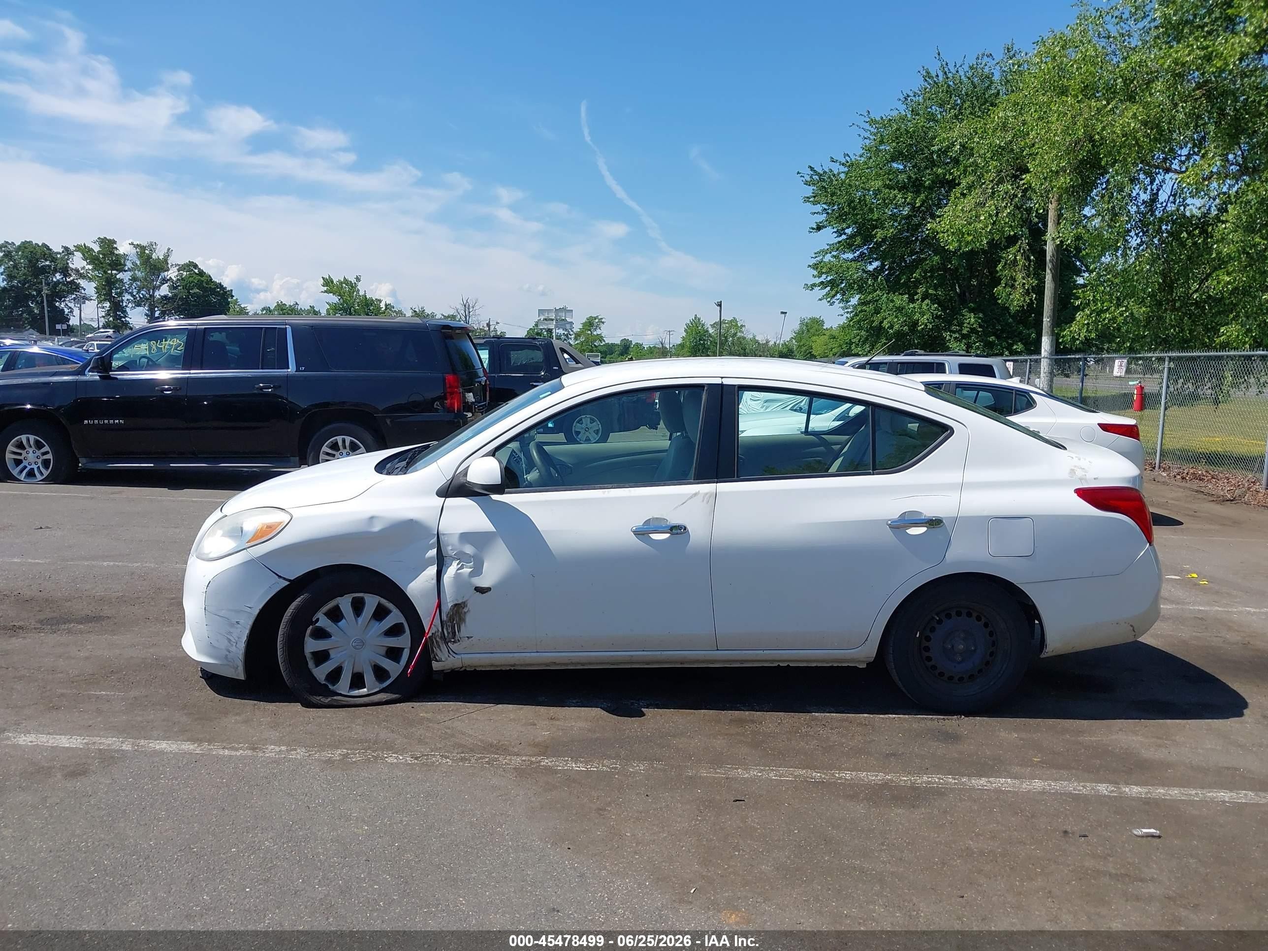 2012 Nissan Versa 1.6 Sv White vin: 3N1CN7AP1CL865086