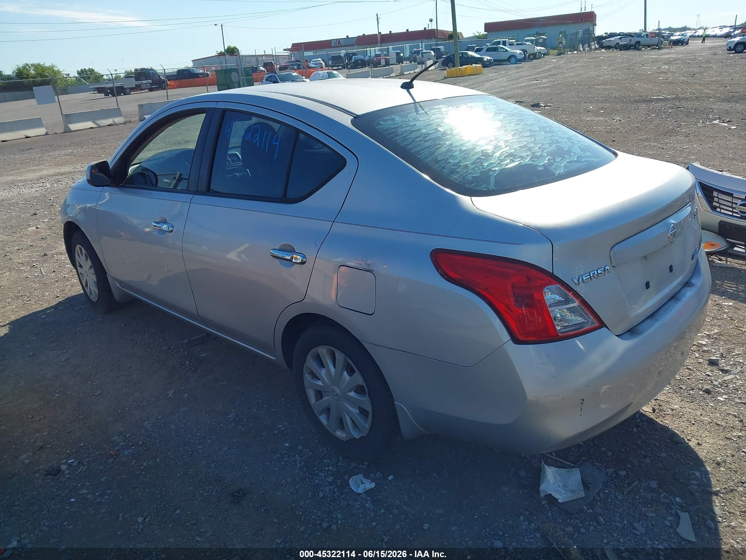 2012 Nissan Versa 1.6 Sv Silver vin: 3N1CN7AP1CL869820