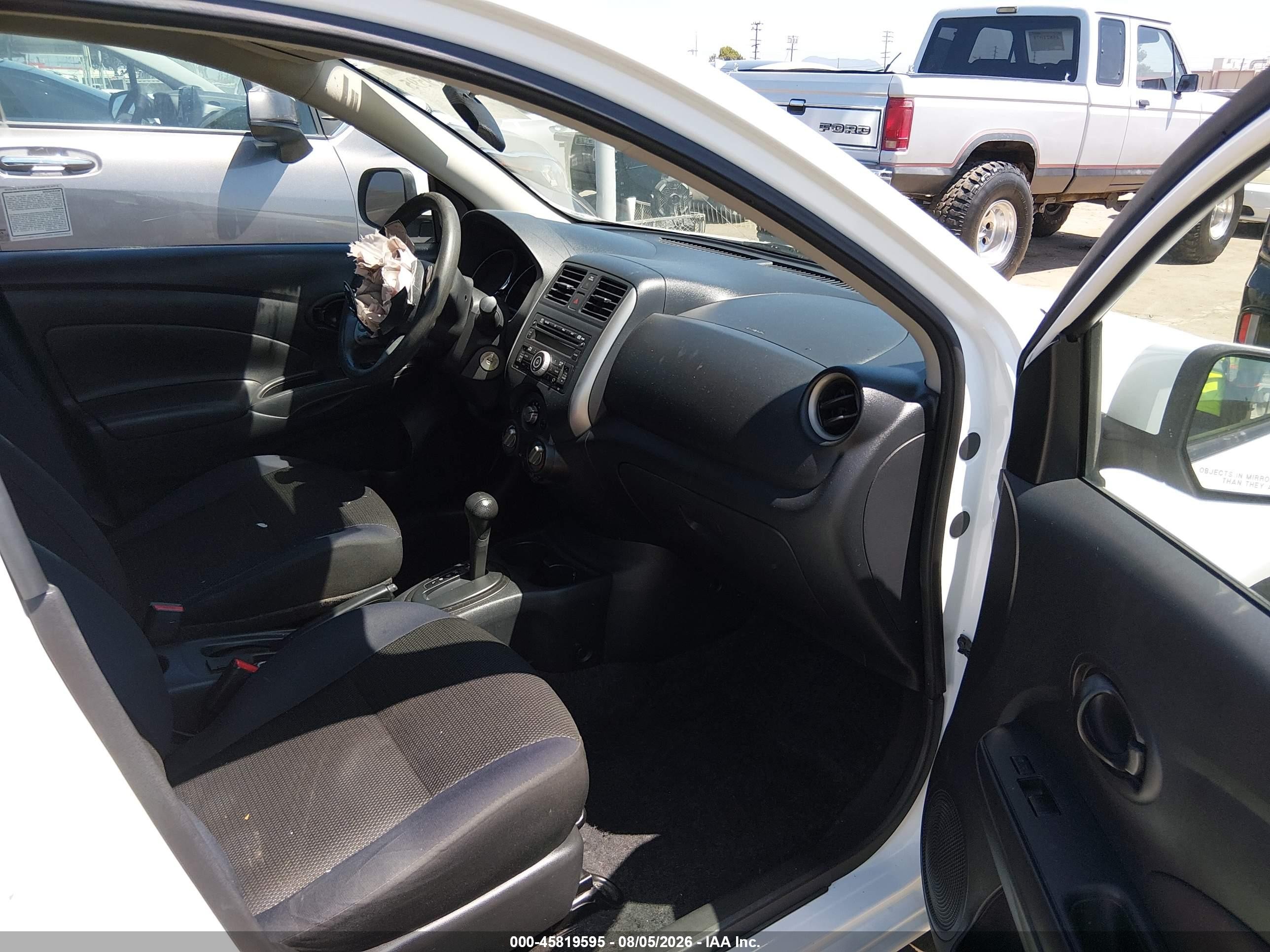 2012 Nissan Versa 1.6 Sv White vin: 3N1CN7AP1CL910527