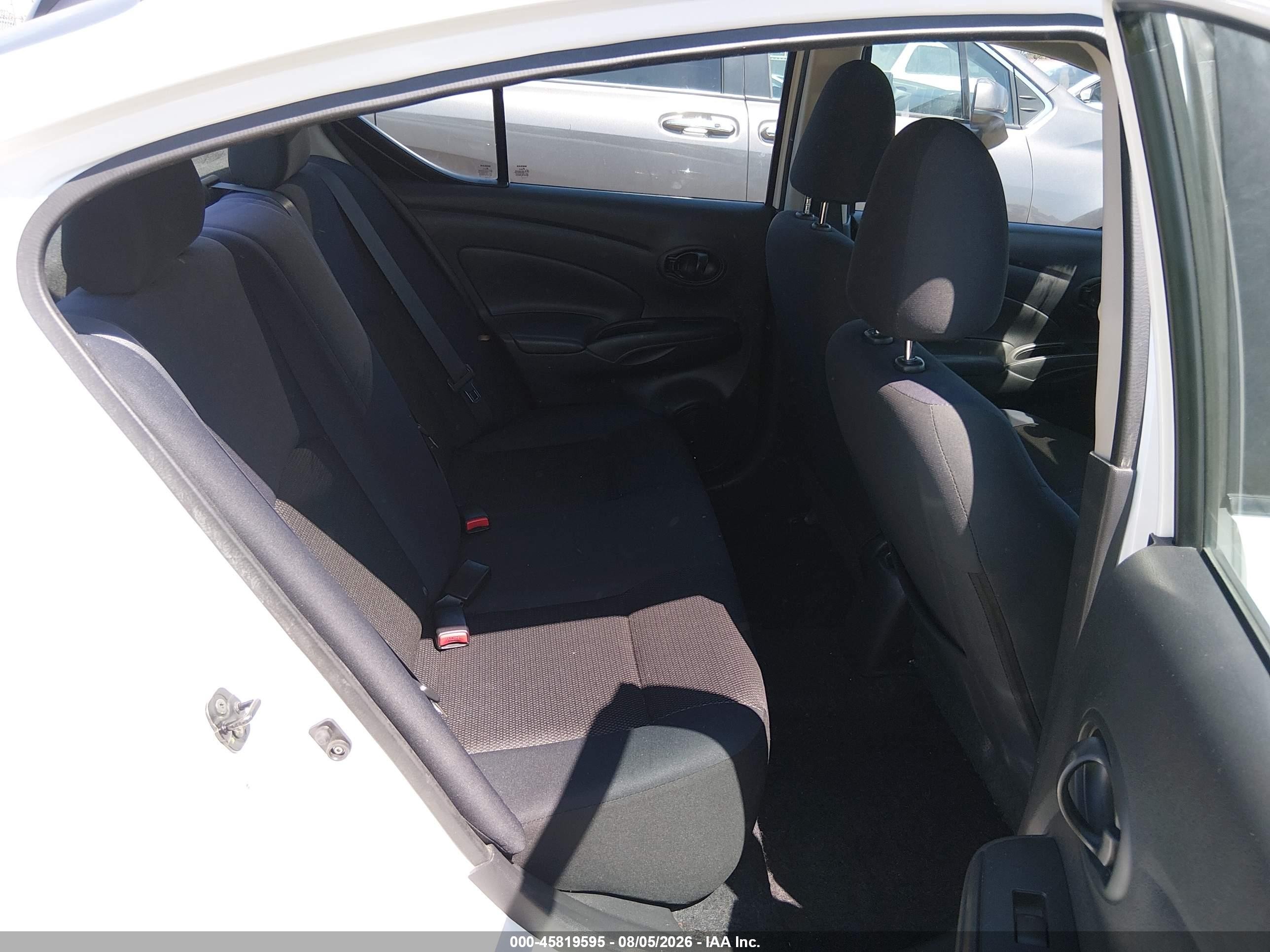 2012 Nissan Versa 1.6 Sv White vin: 3N1CN7AP1CL910527
