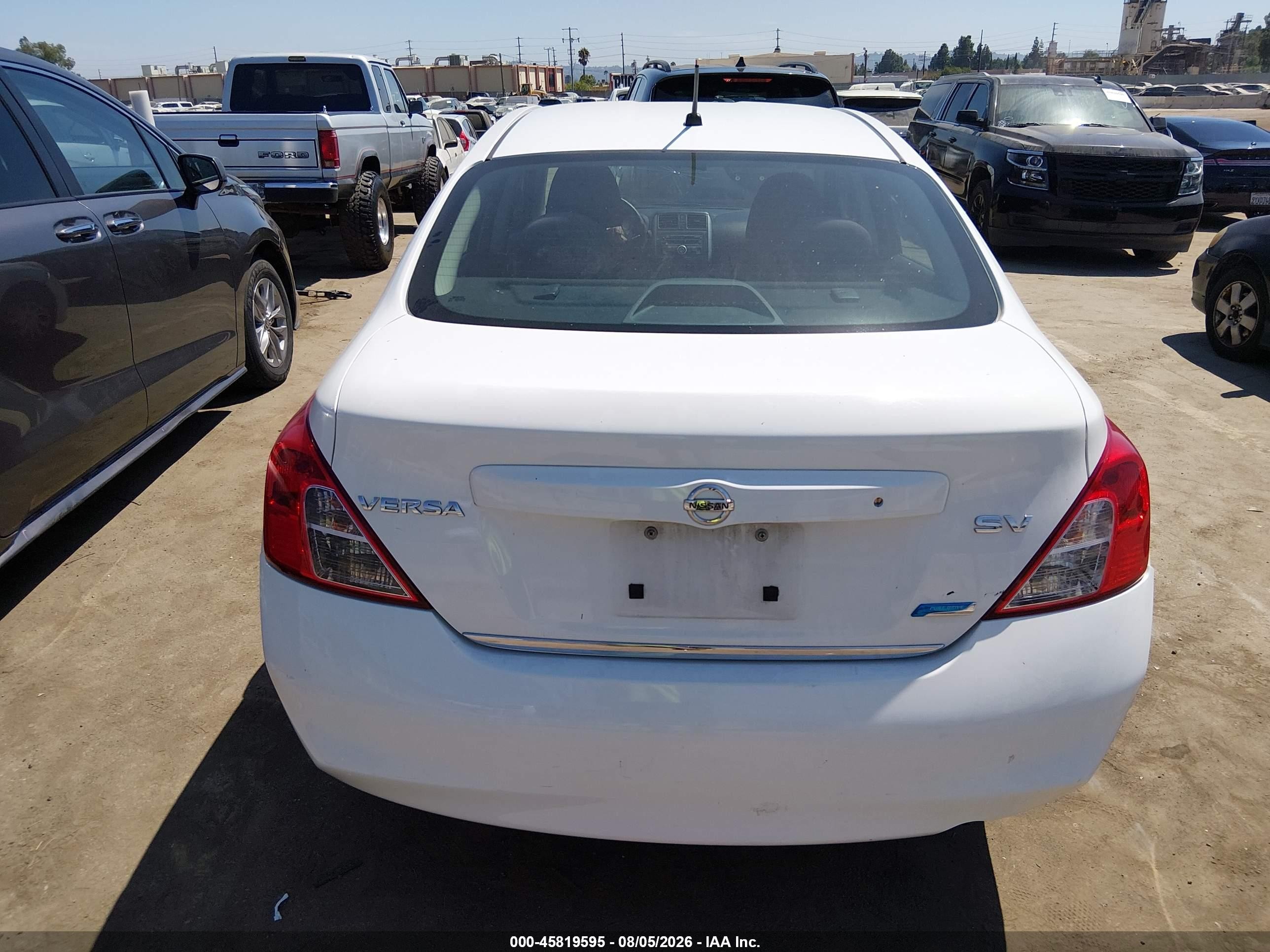 2012 Nissan Versa 1.6 Sv White vin: 3N1CN7AP1CL910527