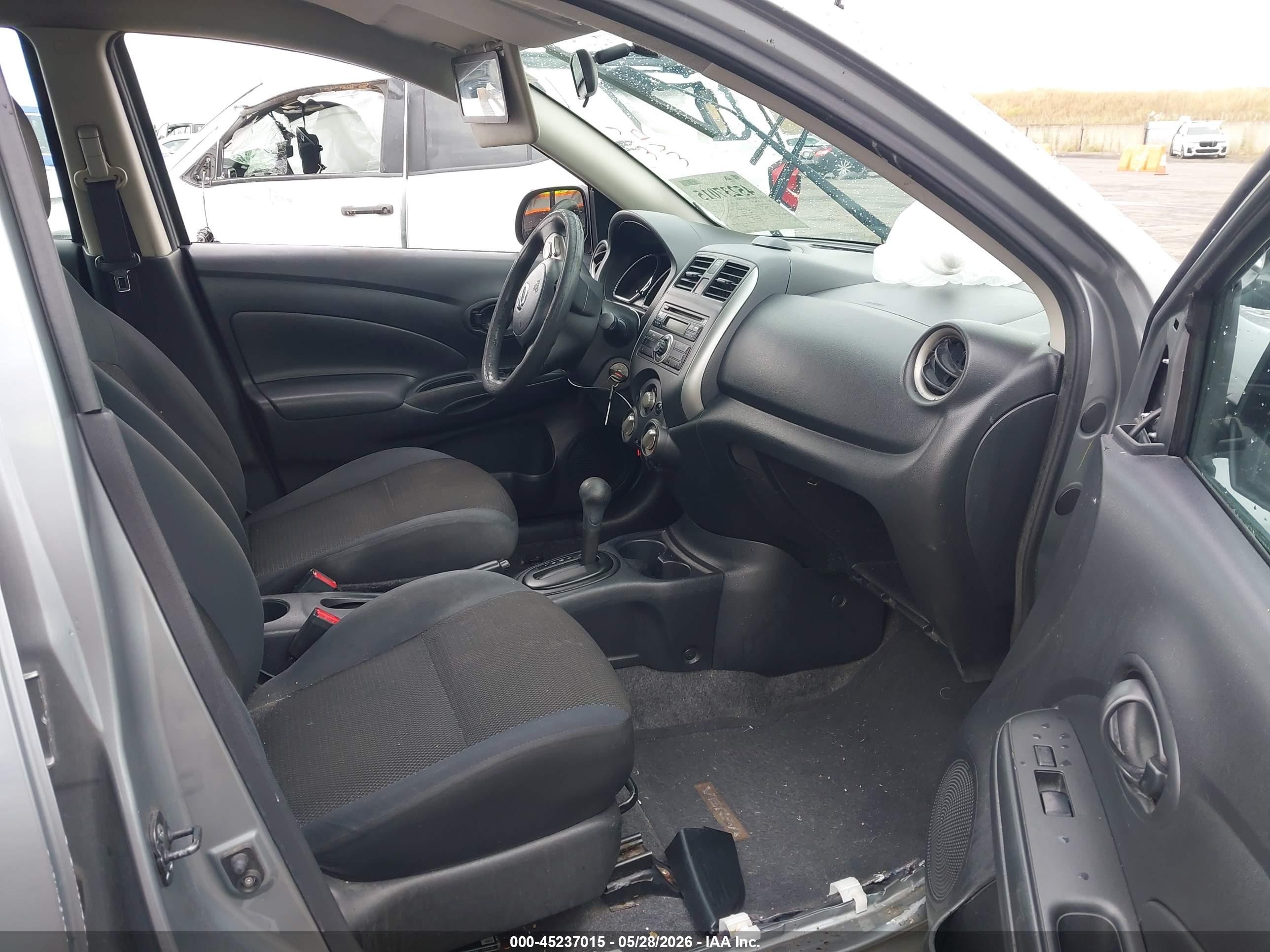 2012 Nissan Versa 1.6 Sv Silver vin: 3N1CN7AP1CL921639