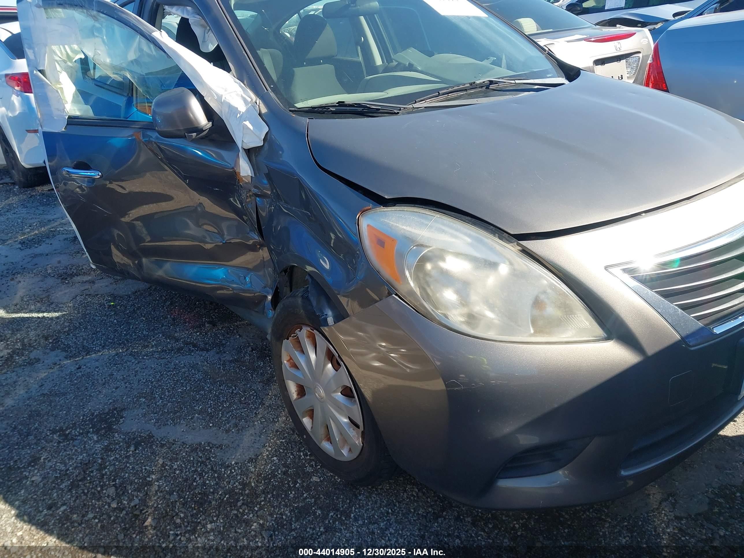 2012 Nissan Versa 1.6 Sv Gray vin: 3N1CN7AP1CL923794