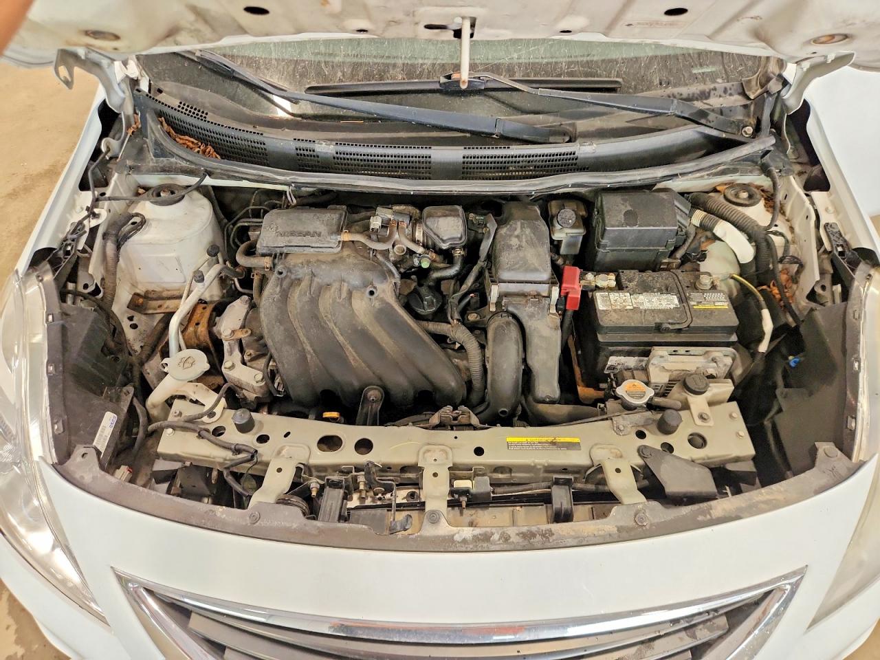 2012 Nissan Versa 1.6 S Белый vin: 3N1CN7AP1CL927084