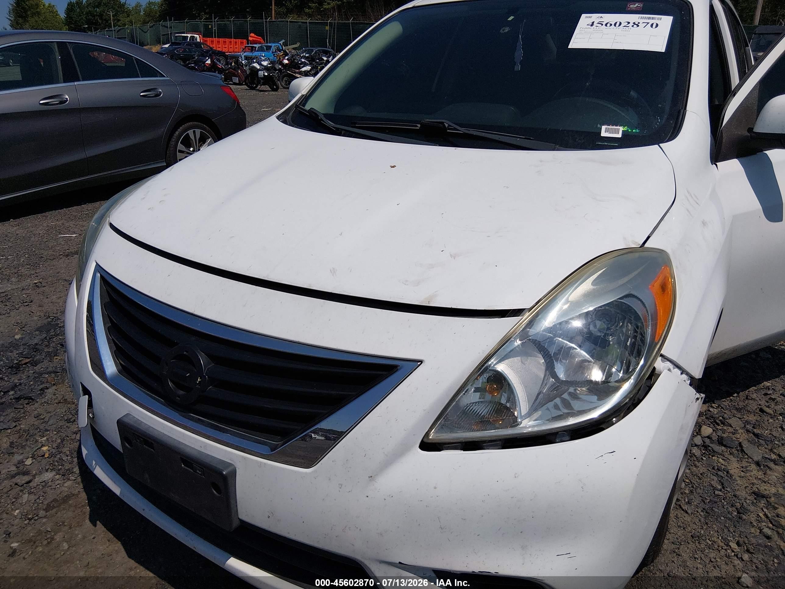 2013 Nissan Versa 1.6 Sv White vin: 3N1CN7AP1DL831098
