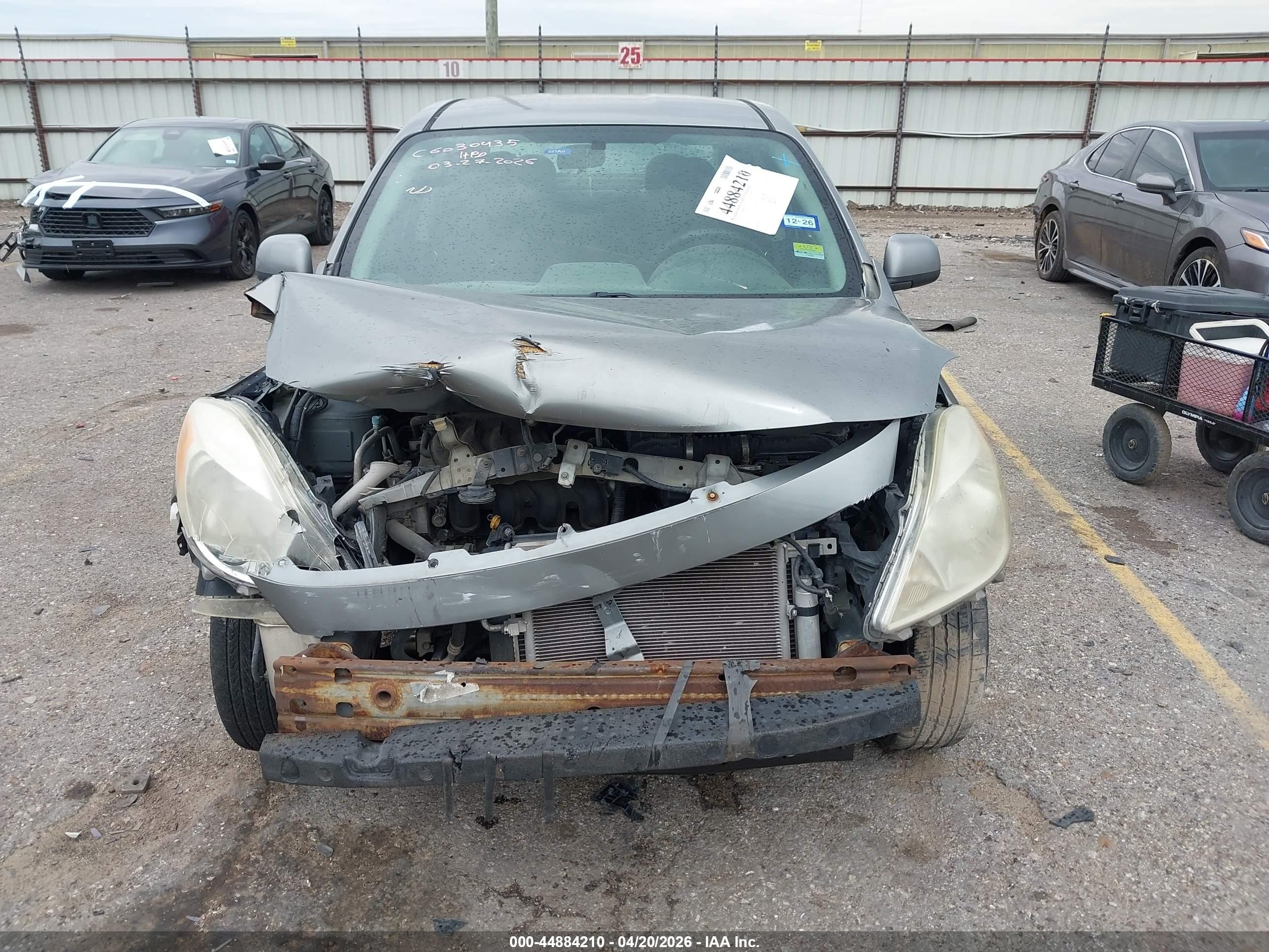 2013 Nissan Versa 1.6 Sv Gray vin: 3N1CN7AP1DL833952