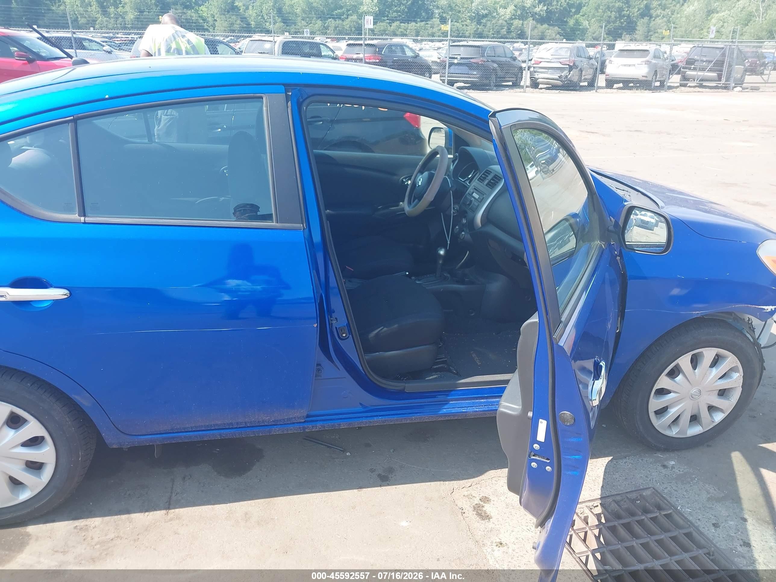 2013 Nissan Versa 1.6 Sv Blue vin: 3N1CN7AP1DL843882