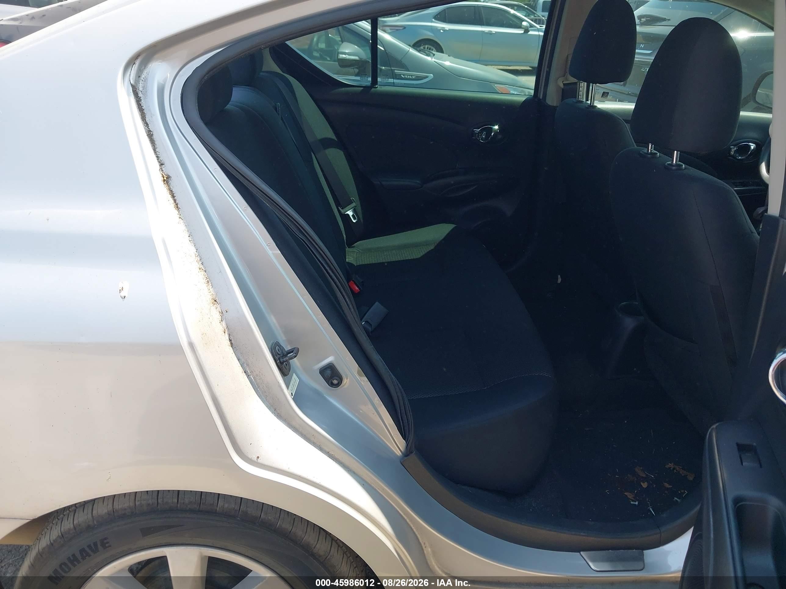 2013 Nissan Versa 1.6 Sl Silver vin: 3N1CN7AP1DL848032