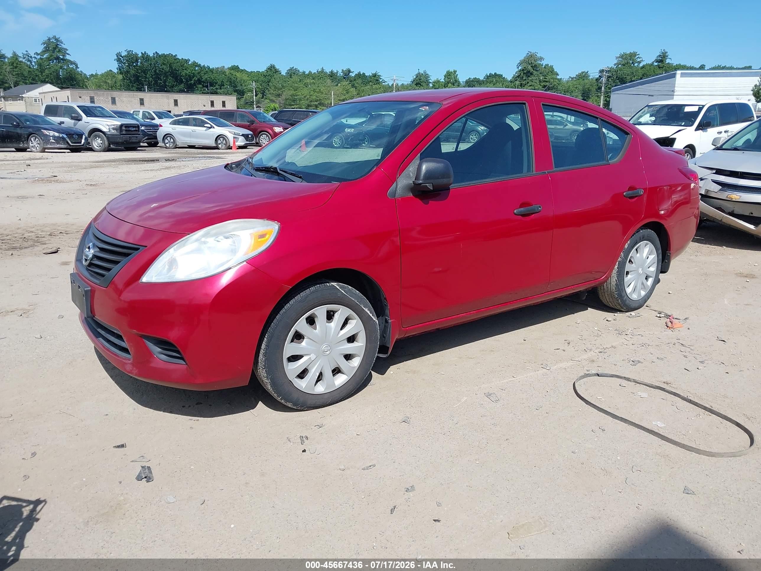 2014 Nissan Versa 1.6 S+ Red vin: 3N1CN7AP1EL814383