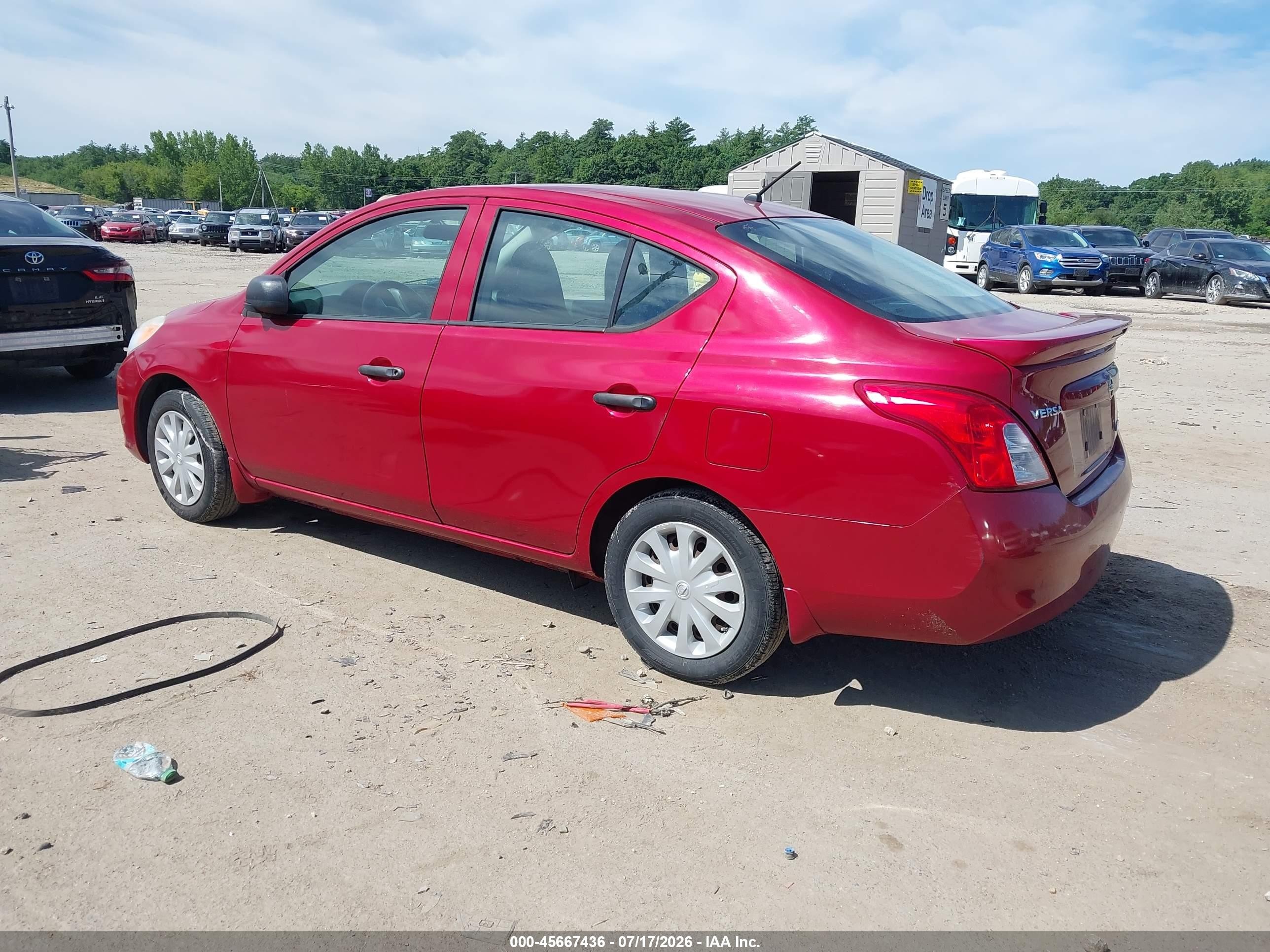 2014 Nissan Versa 1.6 S+ Red vin: 3N1CN7AP1EL814383