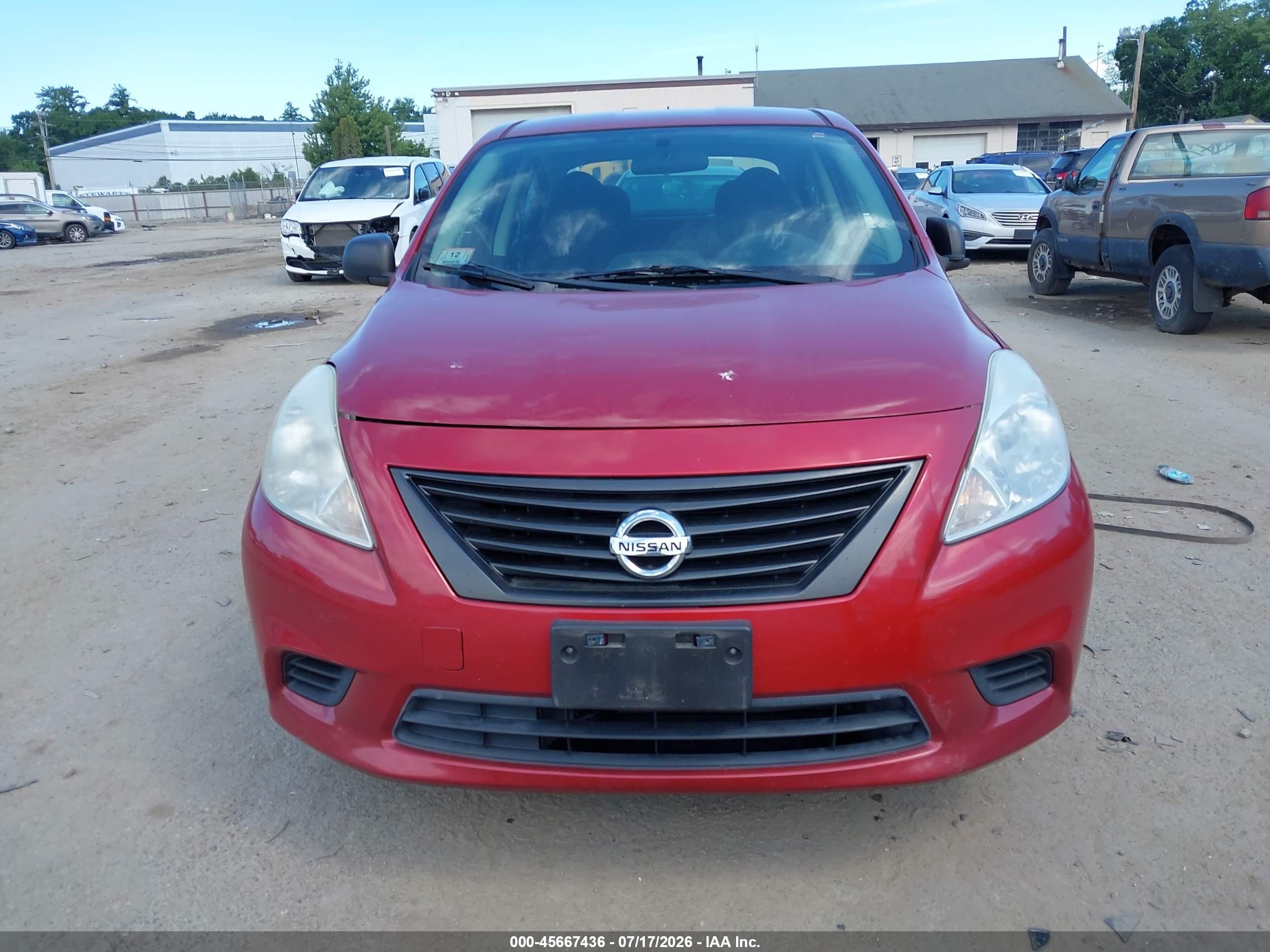 2014 Nissan Versa 1.6 S+ Red vin: 3N1CN7AP1EL814383