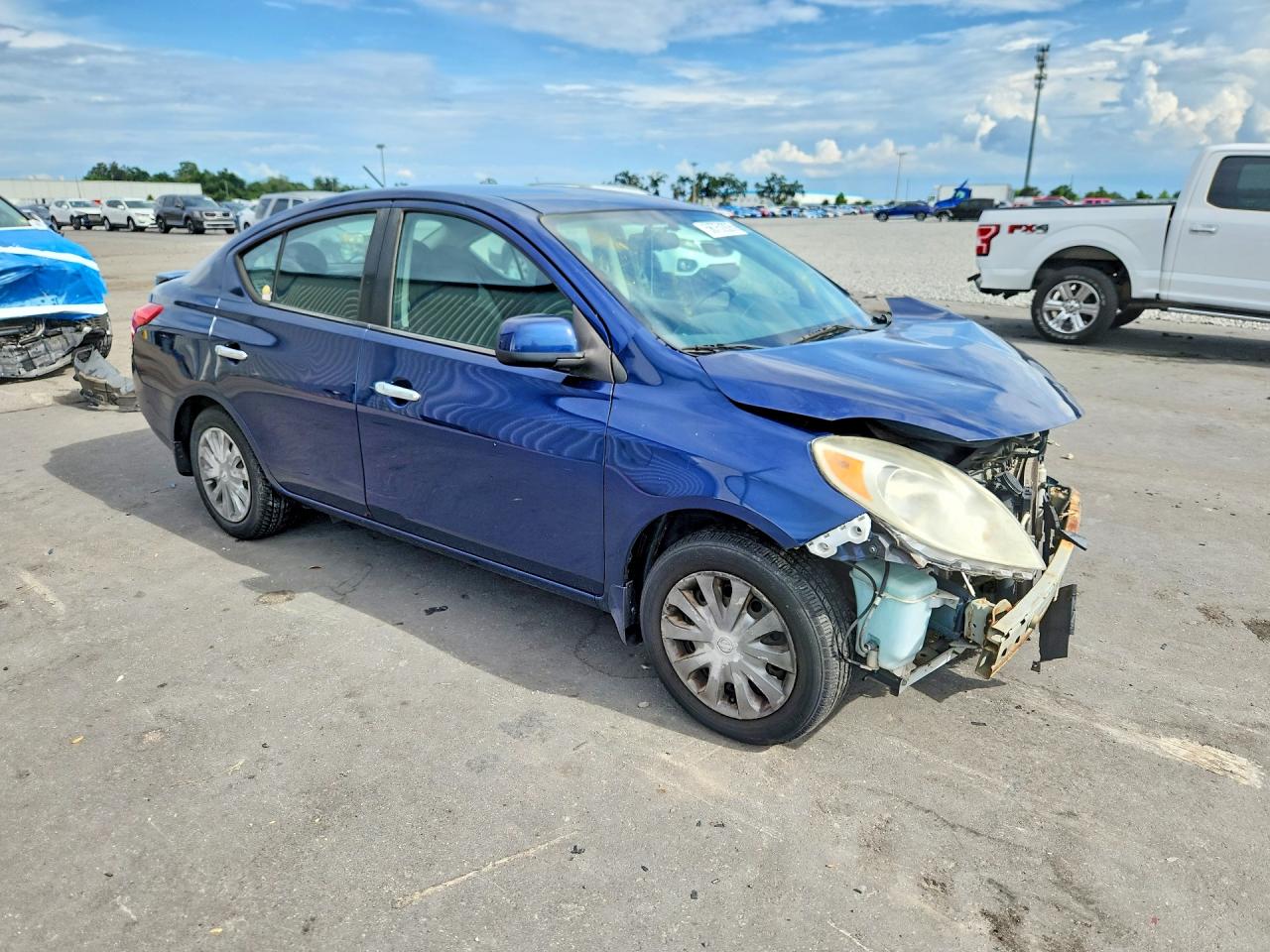 2014 Nissan Versa 1.6 Sv Blue vin: 3N1CN7AP1EL831751