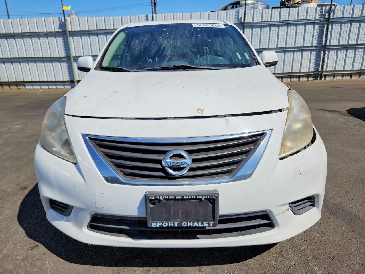 2014 Nissan Versa 1.6 Sv Белый vin: 3N1CN7AP1EL868024