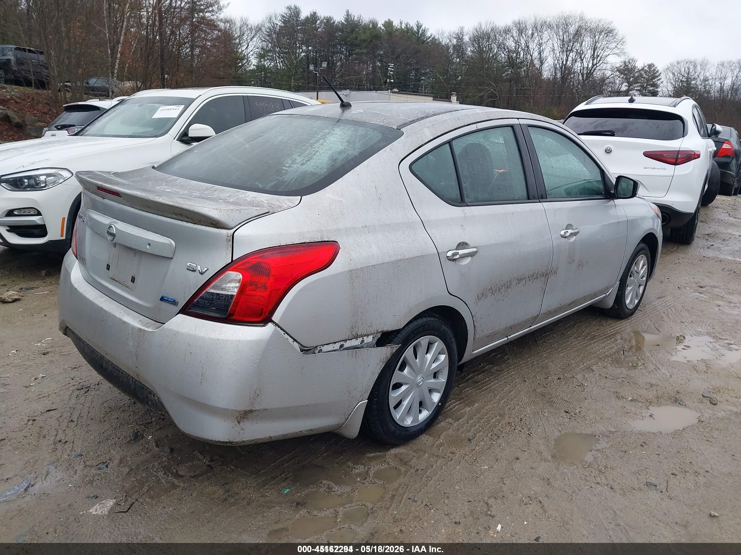 2015 Nissan Versa 1.6 Sv Silver vin: 3N1CN7AP1FL802123