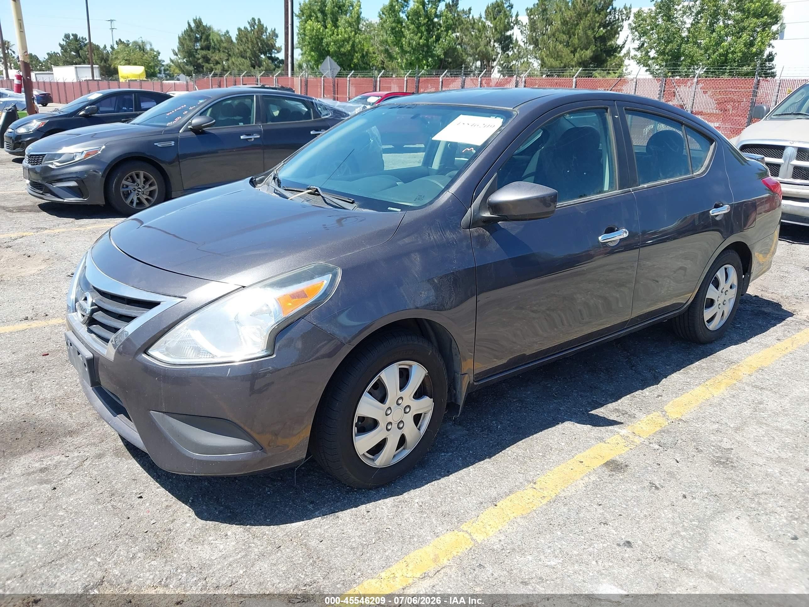 2015 Nissan Versa 1.6 Sv Brown vin: 3N1CN7AP1FL810402