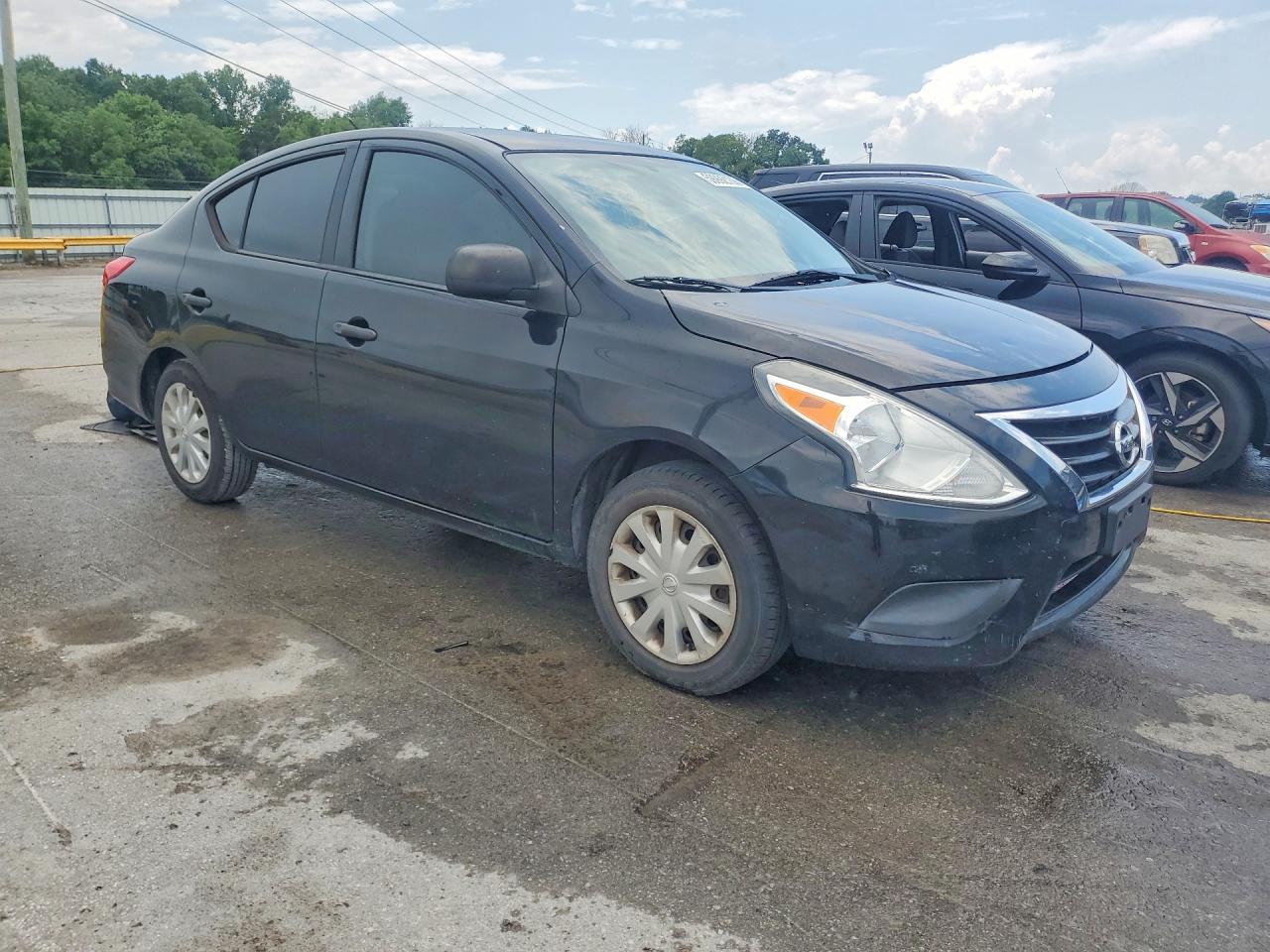 2015 Nissan Versa 1.6 S Черный vin: 3N1CN7AP1FL811324