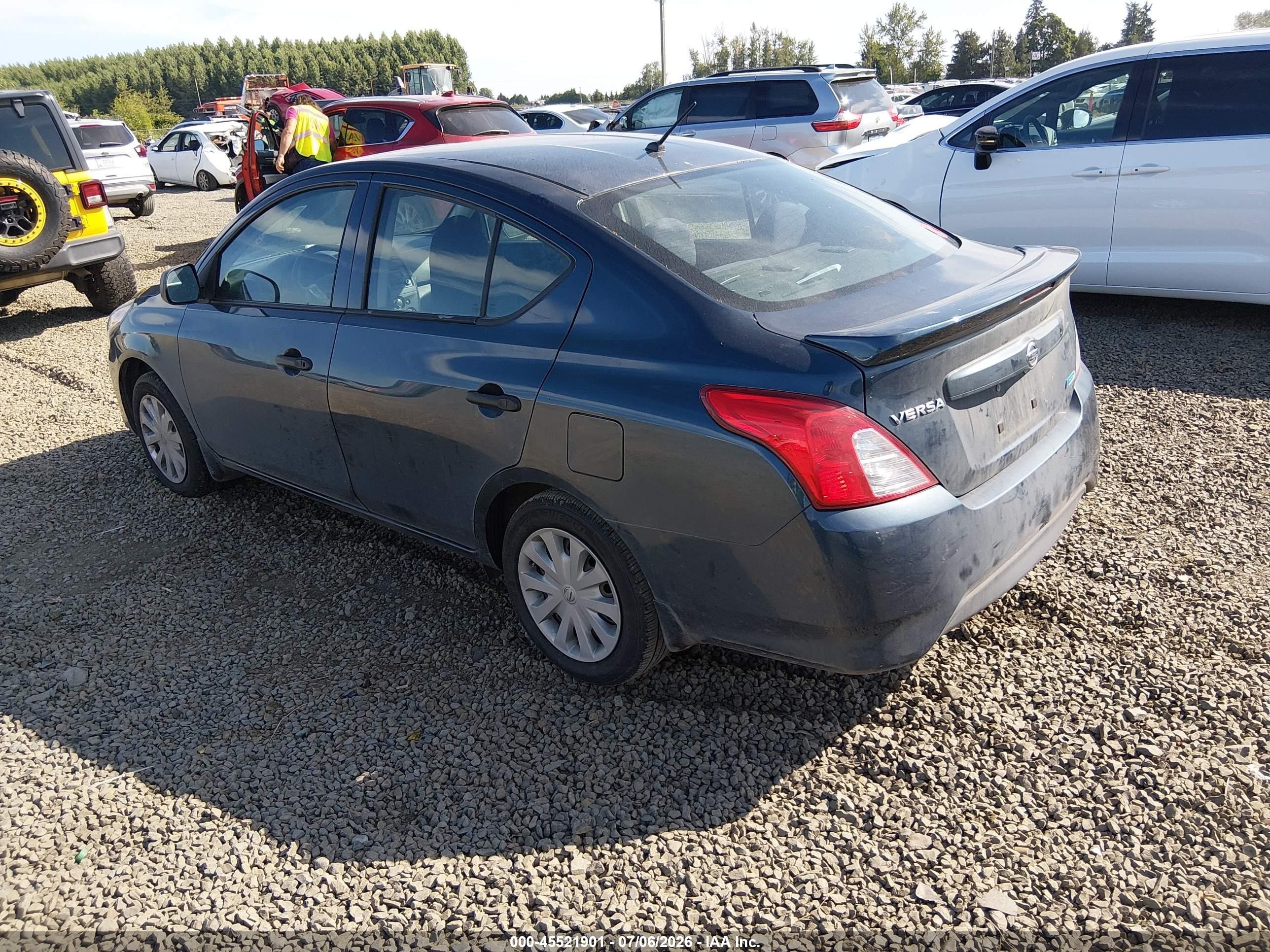 2015 Nissan Versa 1.6 S+ Black vin: 3N1CN7AP1FL829113