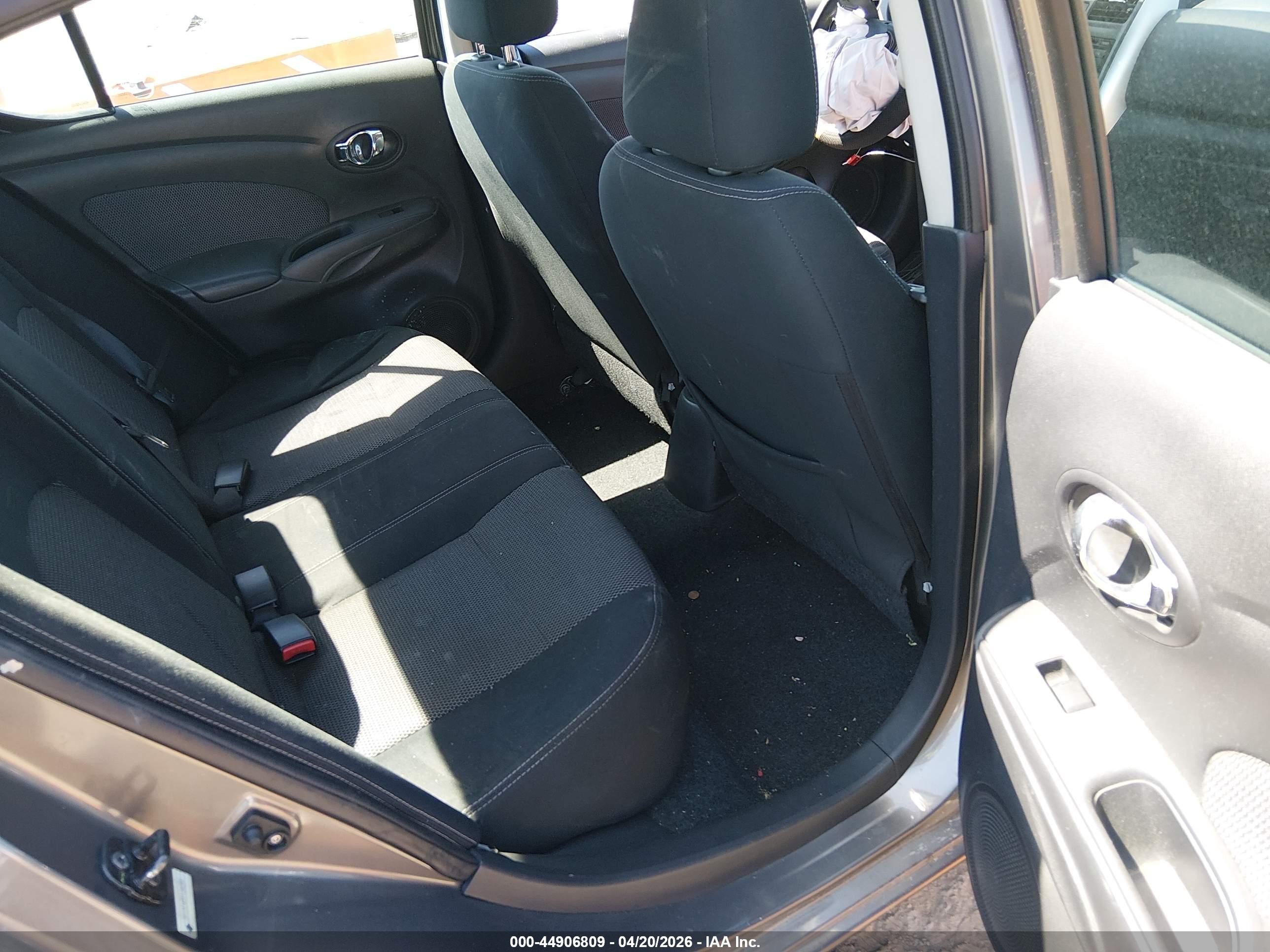 2015 Nissan Versa 1.6 S/1.6 S+/1.6 Sl/1.6 Sv Gray vin: 3N1CN7AP1FL840581