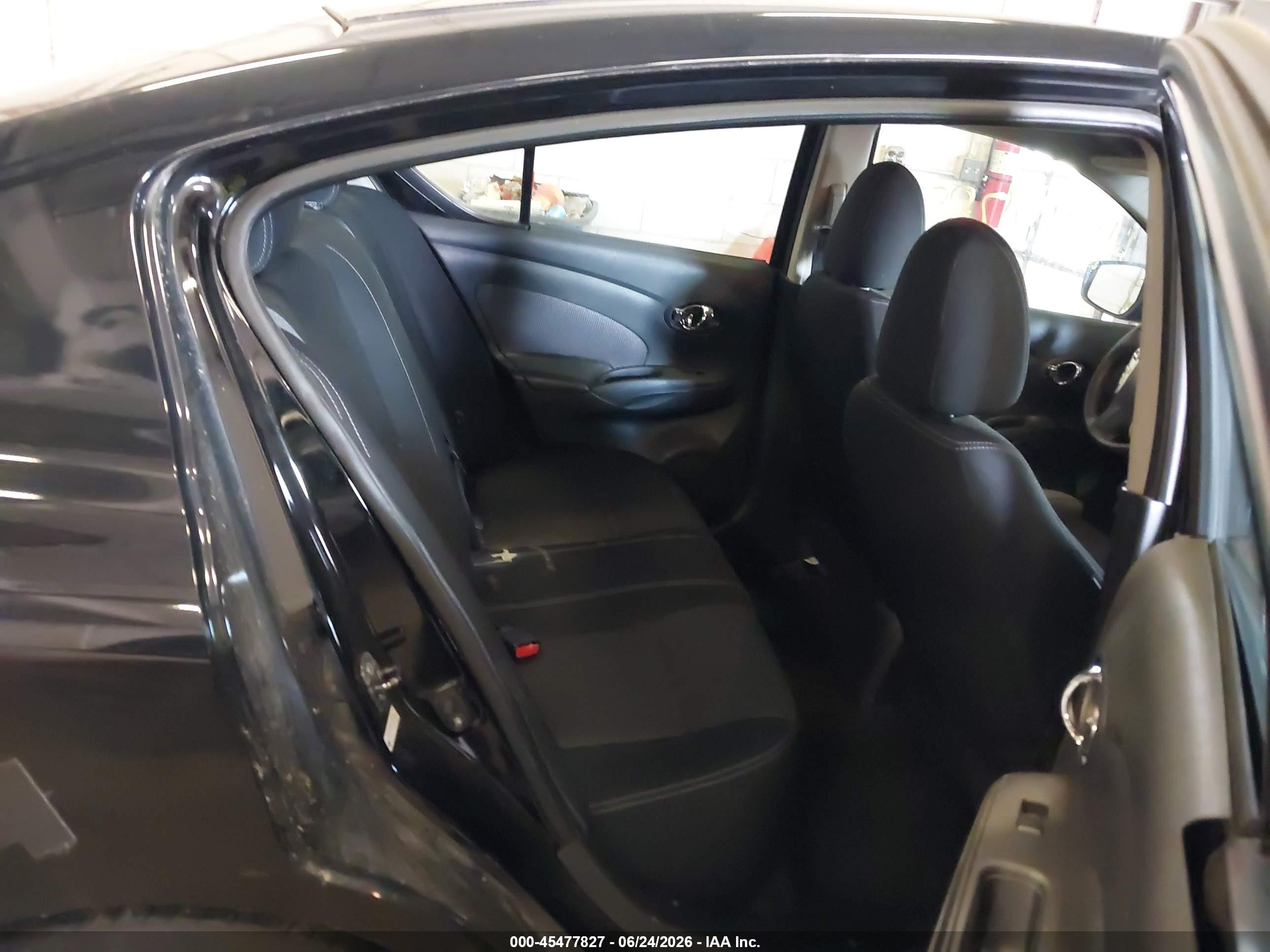 2015 Nissan Versa 1.6 Sv Black vin: 3N1CN7AP1FL854075