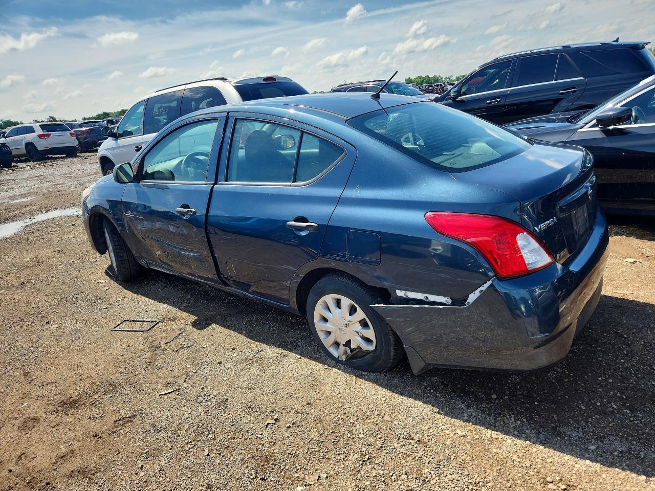 2015 Nissan Versa 1.6 S Blue vin: 3N1CN7AP1FL937117