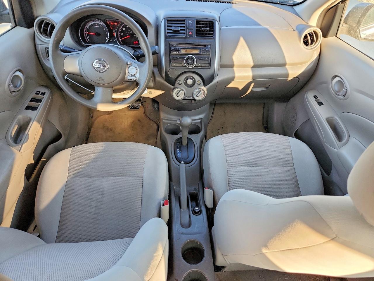 2012 Nissan Versa 1.6 S Серебряный vin: 3N1CN7AP2CL812185