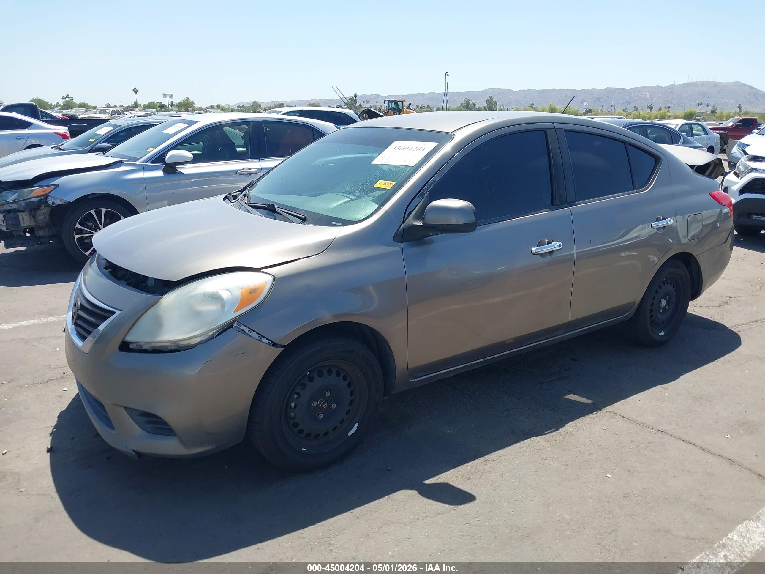 2012 Nissan Versa 1.6 Sv Серый vin: 3N1CN7AP2CL814535