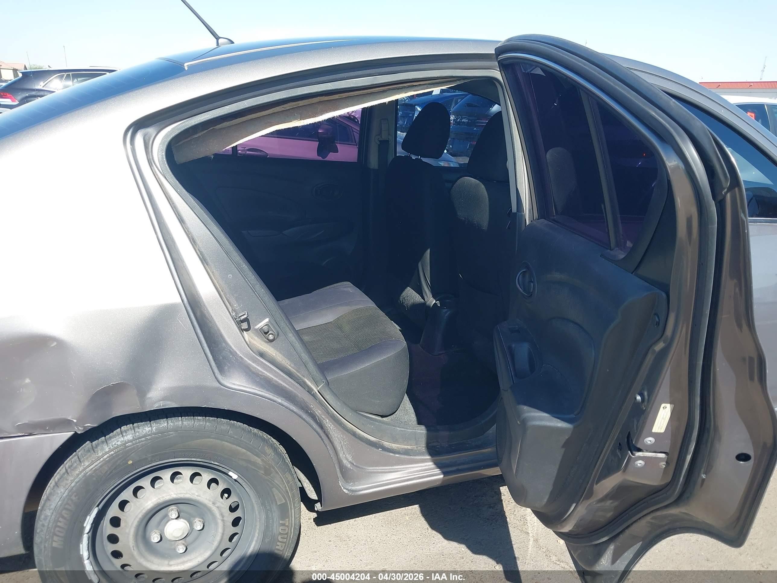 2012 Nissan Versa 1.6 Sv Серый vin: 3N1CN7AP2CL814535