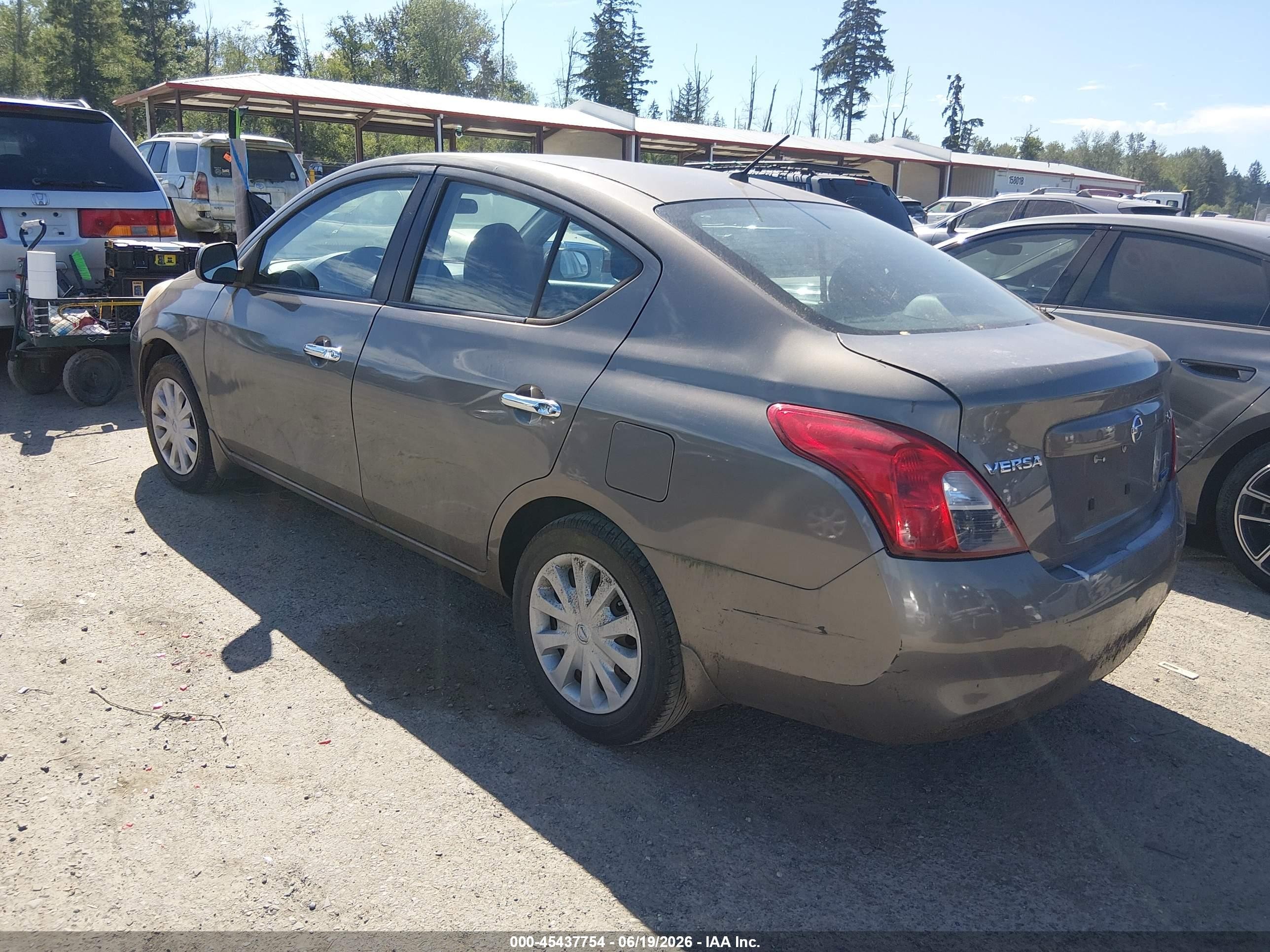 2012 Nissan Versa 1.6 Sv Коричневый vin: 3N1CN7AP2CL833859