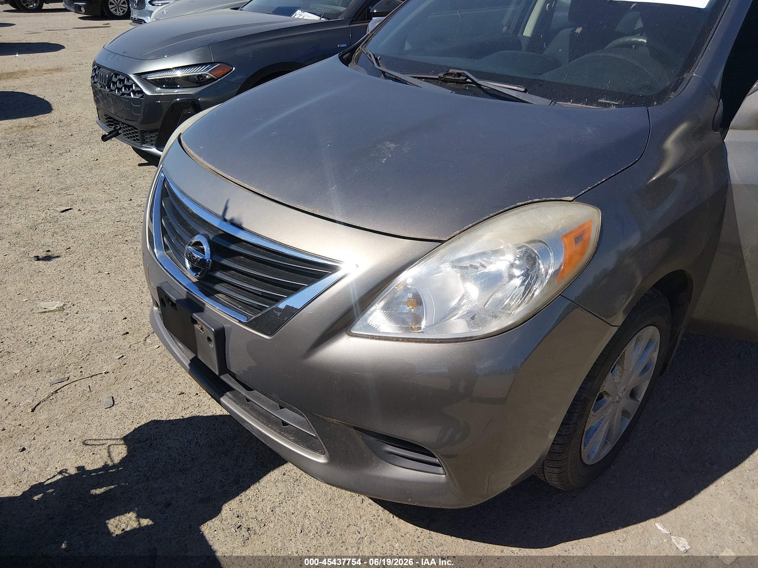 2012 Nissan Versa 1.6 Sv Коричневый vin: 3N1CN7AP2CL833859