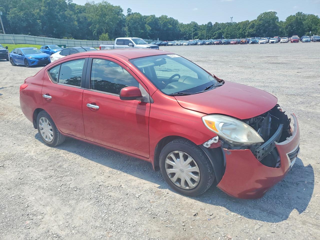 2012 Nissan Versa 1.6 S Red vin: 3N1CN7AP2CL846630