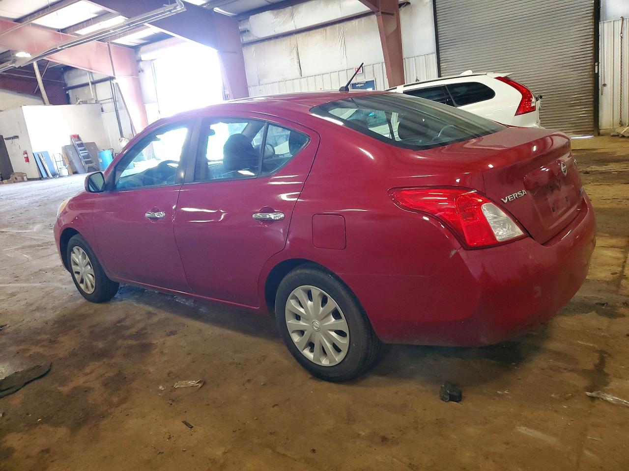 2012 Nissan Versa 1.6 S Красный vin: 3N1CN7AP2CL847017