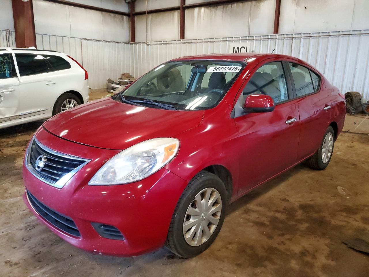 2012 Nissan Versa 1.6 S Красный vin: 3N1CN7AP2CL847017