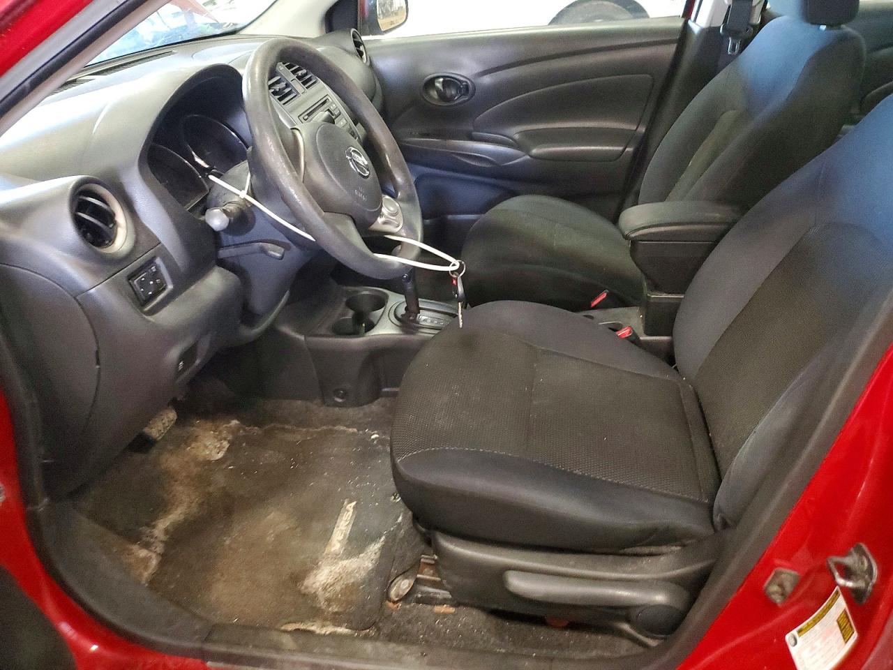 2012 Nissan Versa 1.6 S Красный vin: 3N1CN7AP2CL847017