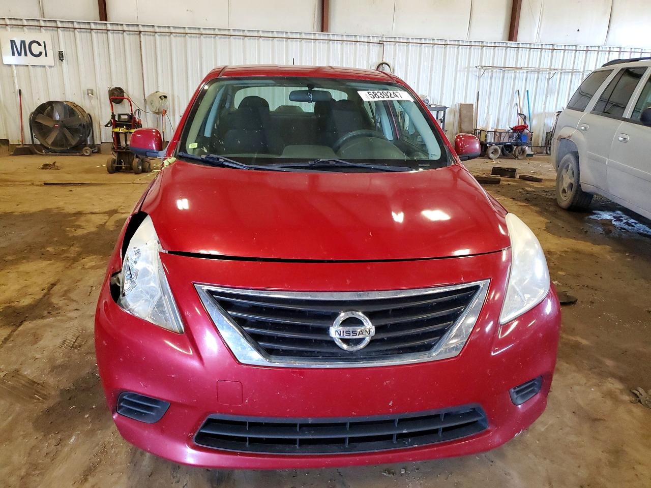 2012 Nissan Versa 1.6 S Красный vin: 3N1CN7AP2CL847017