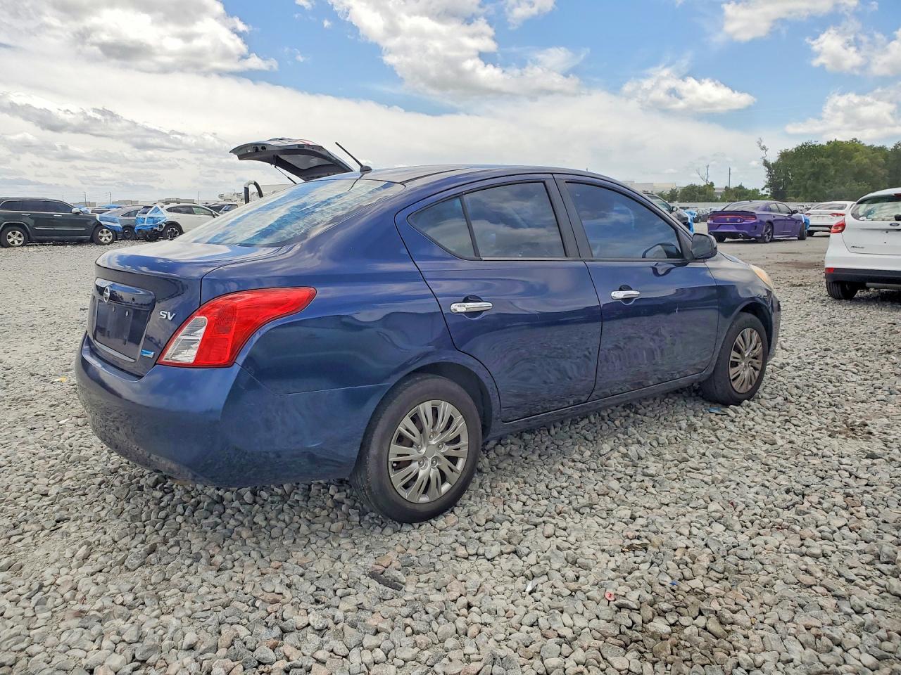 2012 Nissan Versa 1.6 S Blue vin: 3N1CN7AP2CL850063