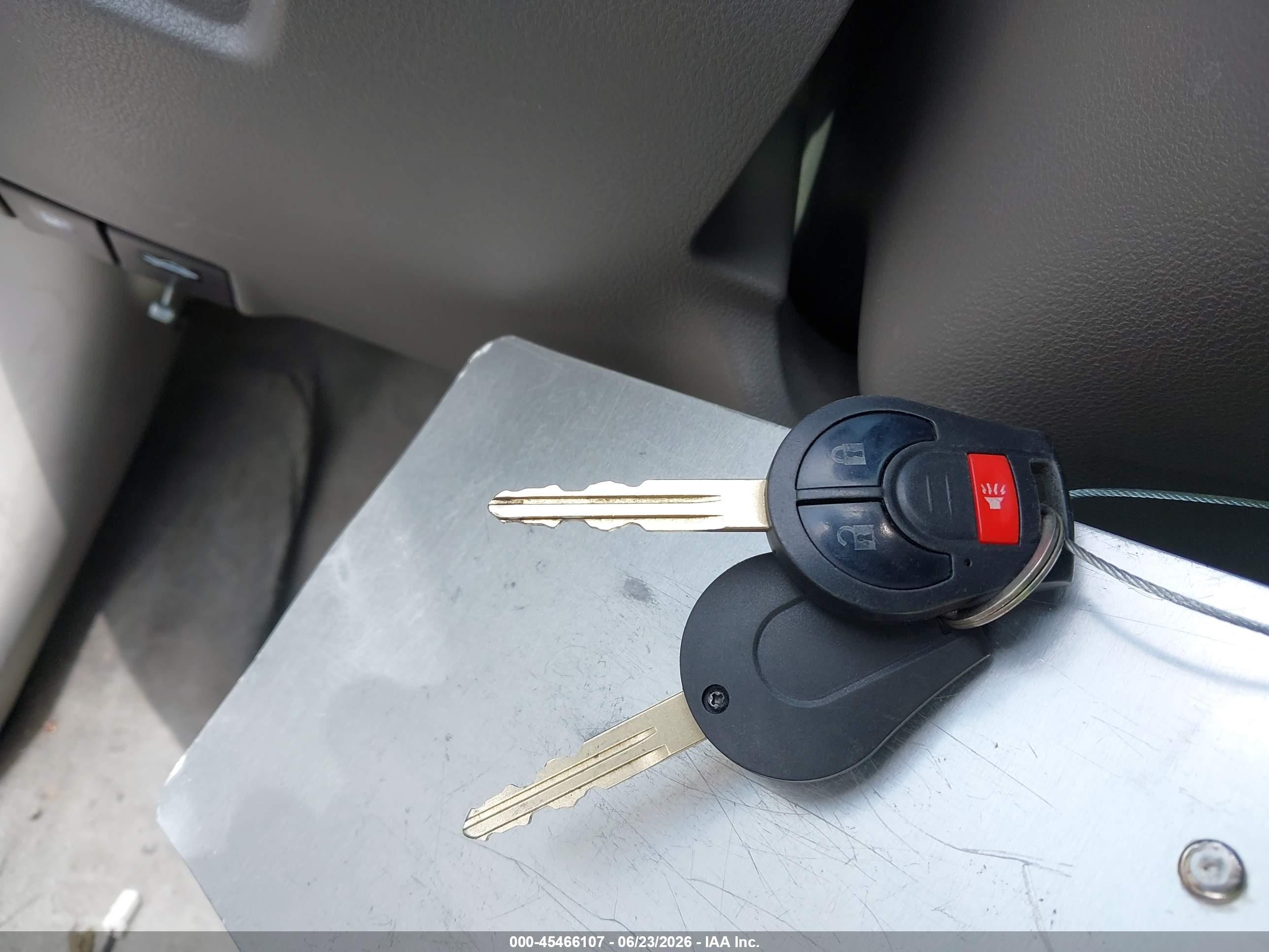 2012 Nissan Versa 1.6 Sv Серый vin: 3N1CN7AP2CL854842